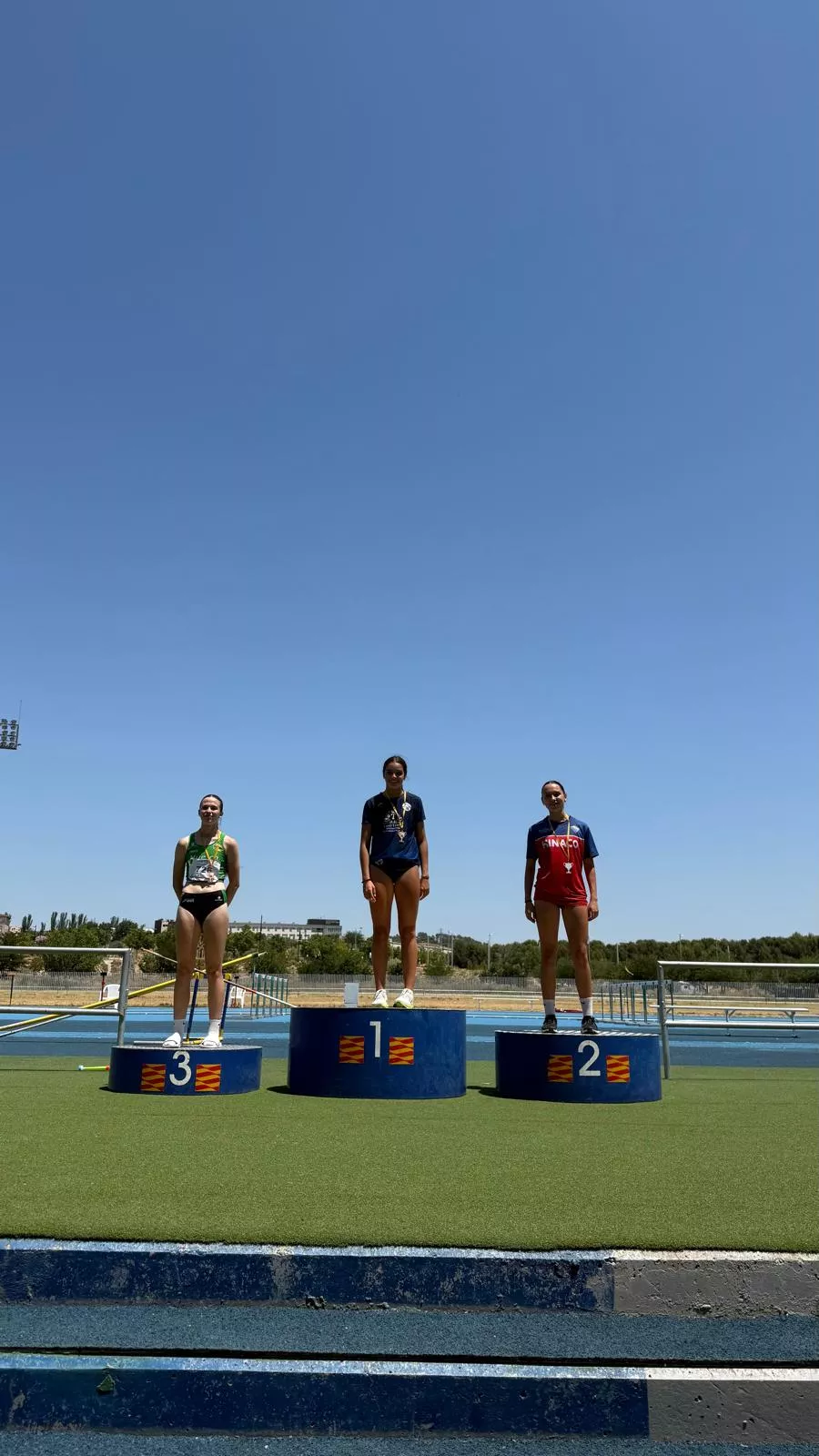 Alba Minguillón y Laura Domingo, plata y bronce en 300 lisos