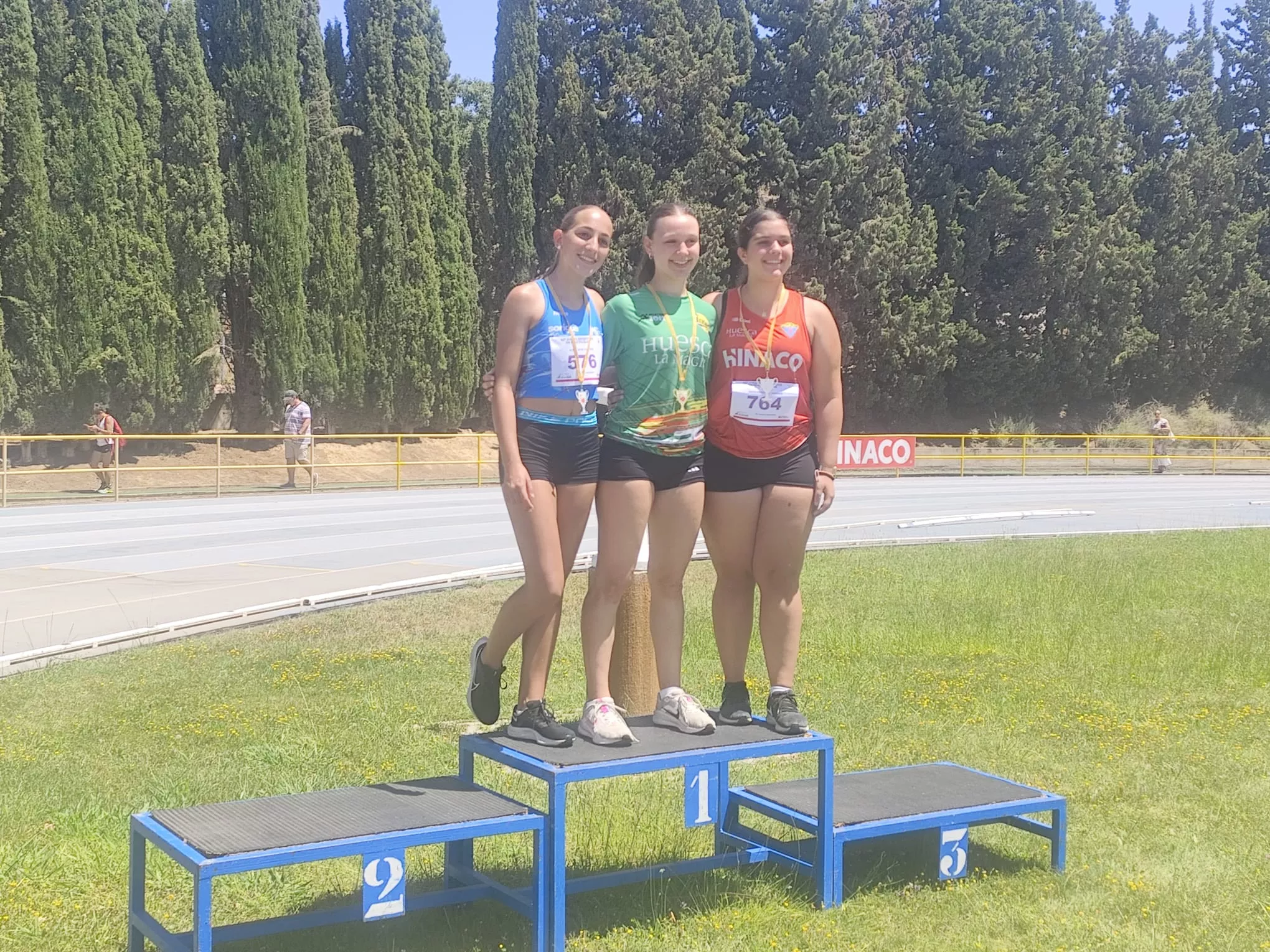 Uxue Monesma y Ruth Pascual, oro y bronce en martillo