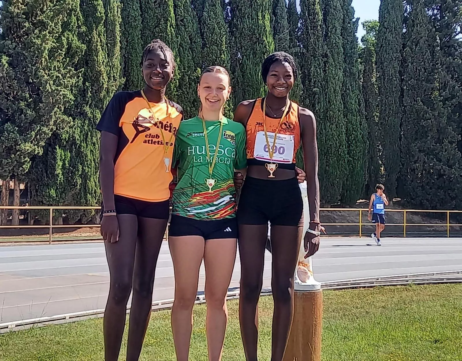 Podio peso femenino con Mallén, Tounkara y Sangarre