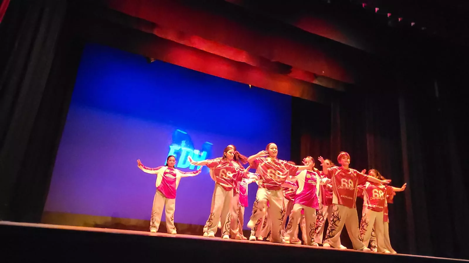  Fin de Curso de Espacio Danza de Huesca con homenaje a Mercedes Moliní