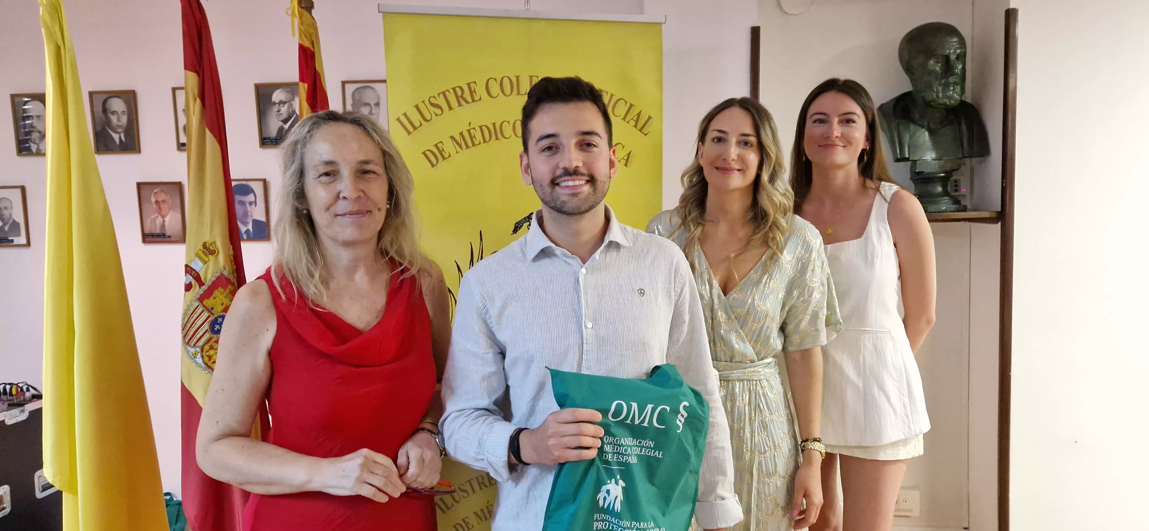 Fiesta anual del Colegio Oficial de Médicos de Huesca. Foto Myriam Martínez