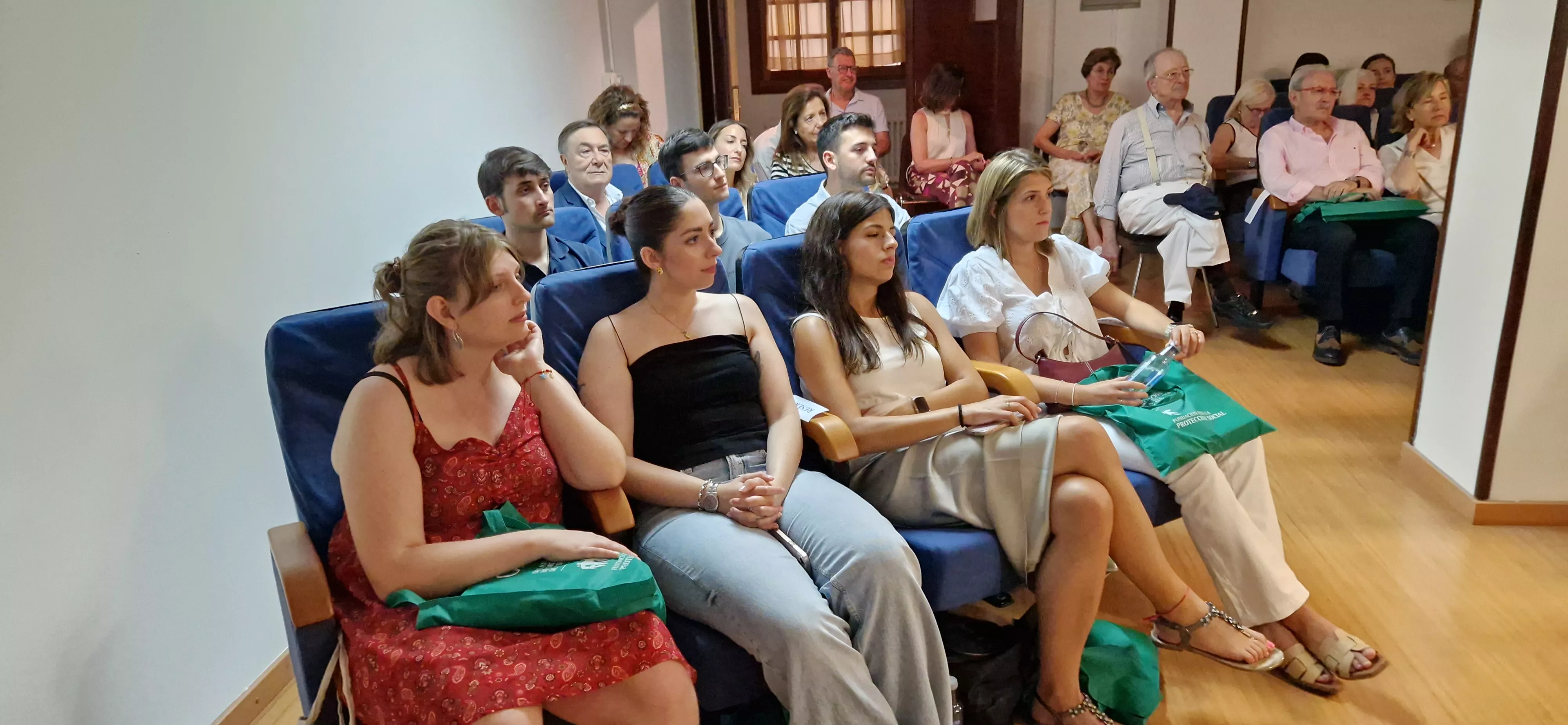 Fiesta anual del Colegio Oficial de Médicos de Huesca. Foto Myriam Martínez