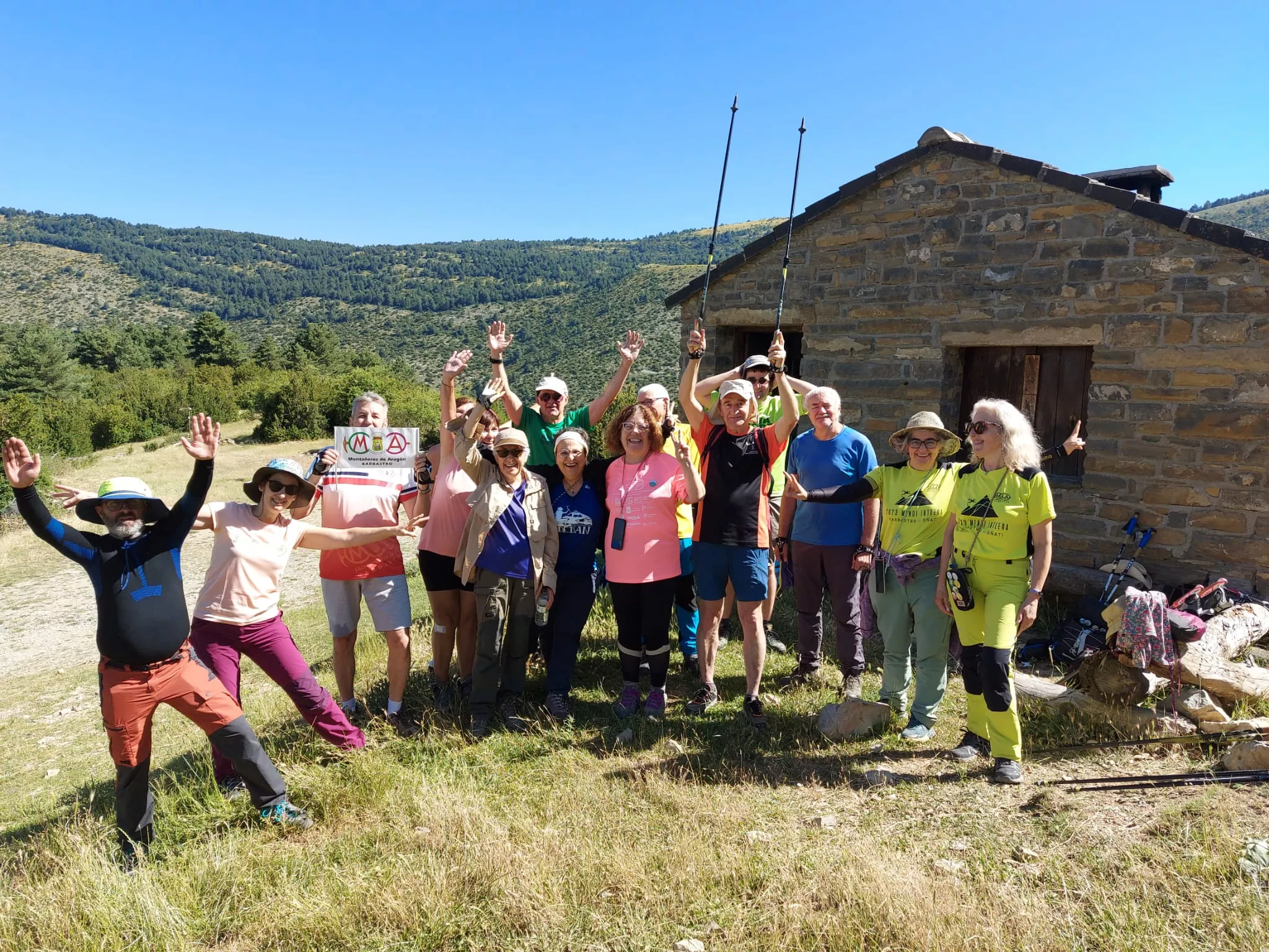 Montañeros en el Refugio de la Margálida. Foto: Dulce Rodríguez