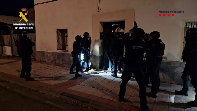 WhatsApp Image 2025 07 01 at 09.09.20 (1) WhatsApp Image 2025 07 01 at 09.09.20 (1)