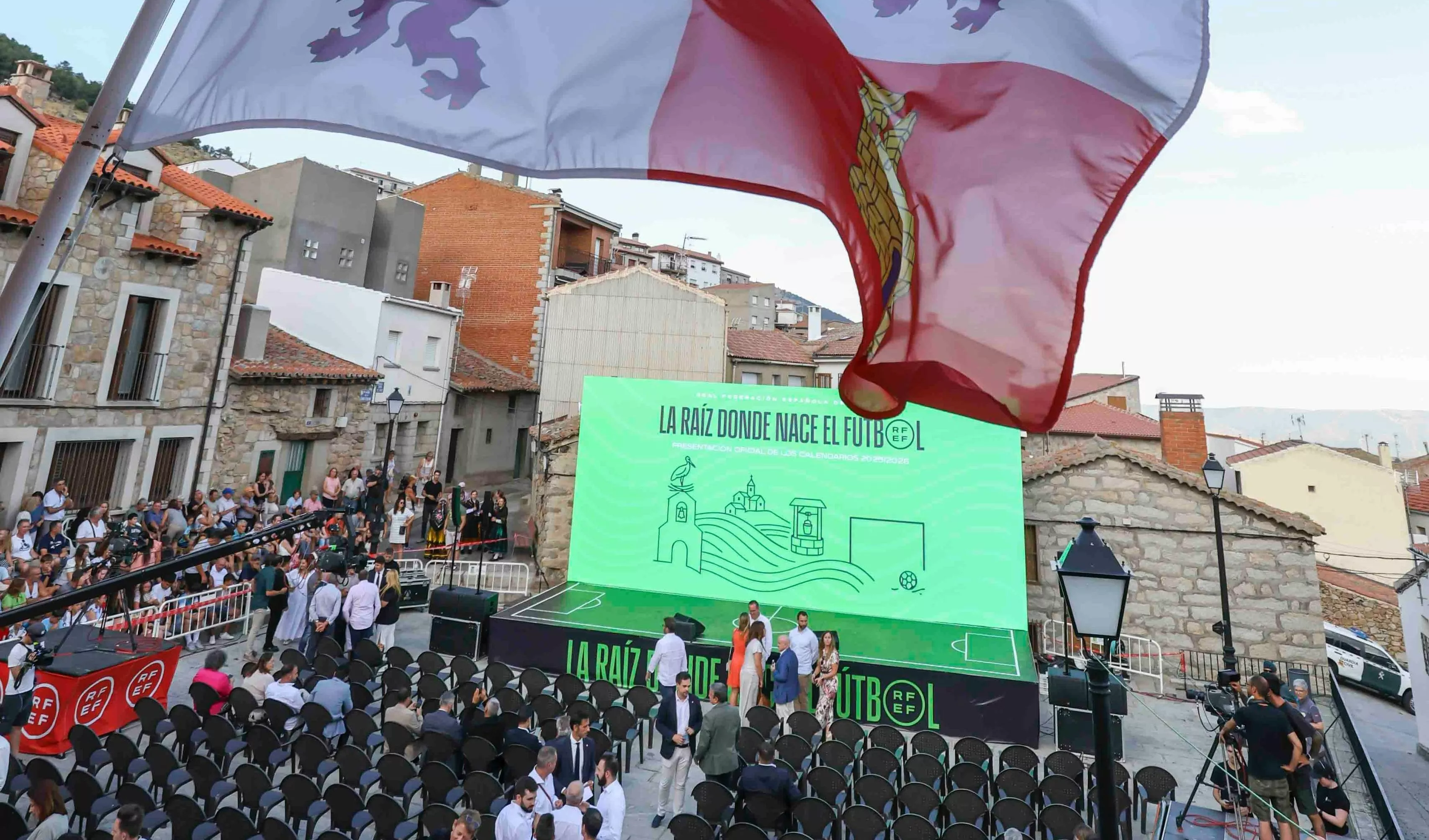 San Juan de la Nava (Ávila) ha acogido la presentación de los calendarios de la RFEF.