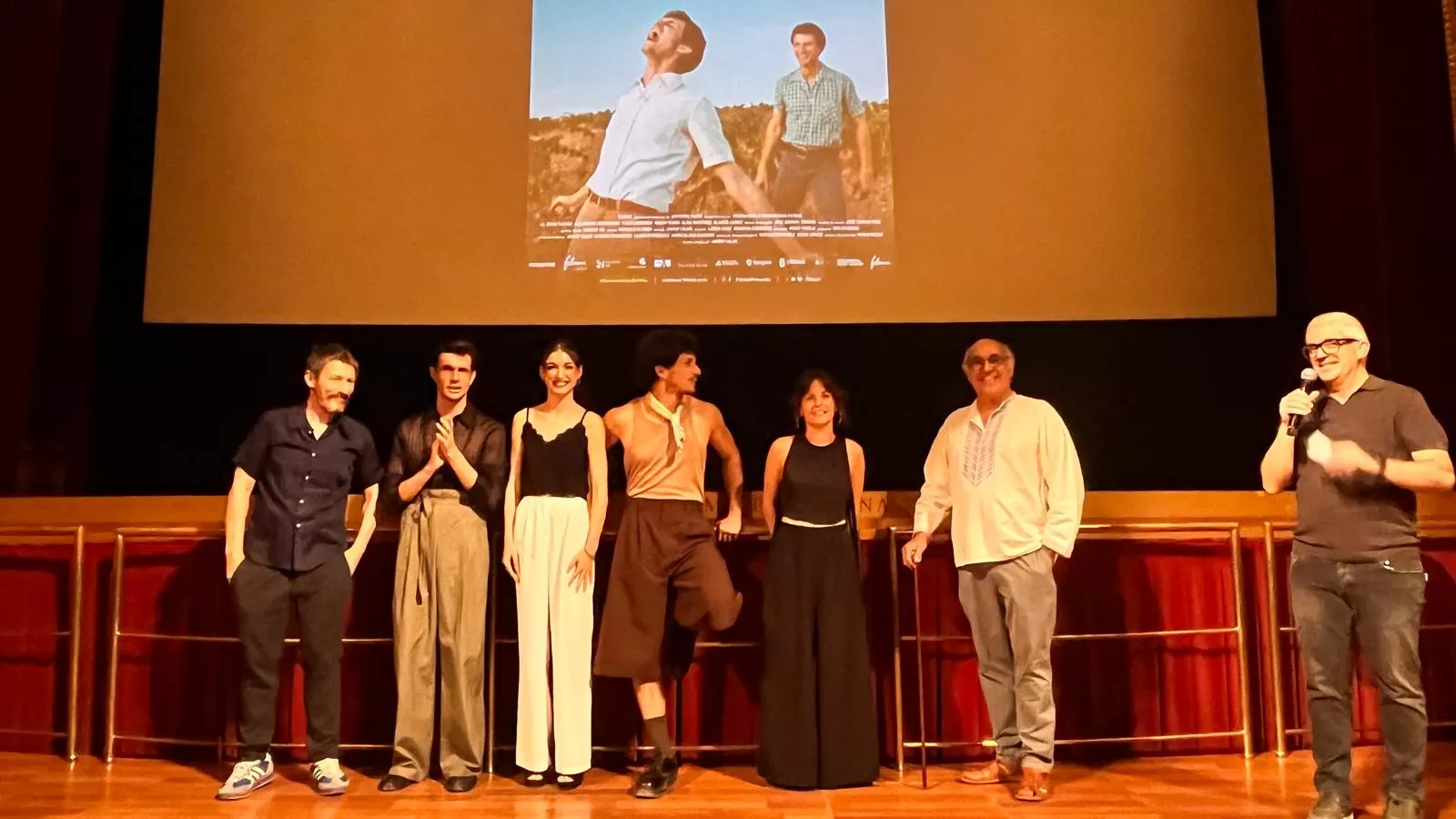 Preestreno de ‘Cariñena, vino del mar’ en el teatro Olimpia de Huesca. Foto Mercedes Manterola