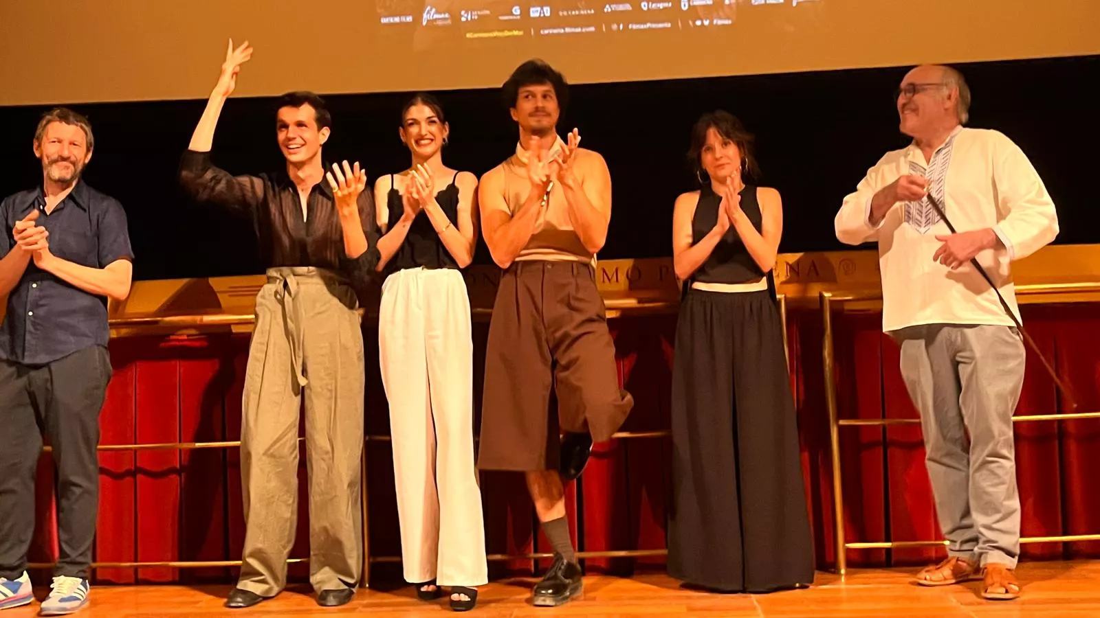 Preestreno de ‘Cariñena, vino del mar’ en el teatro Olimpia de Huesca. Foto Mercedes Manterola