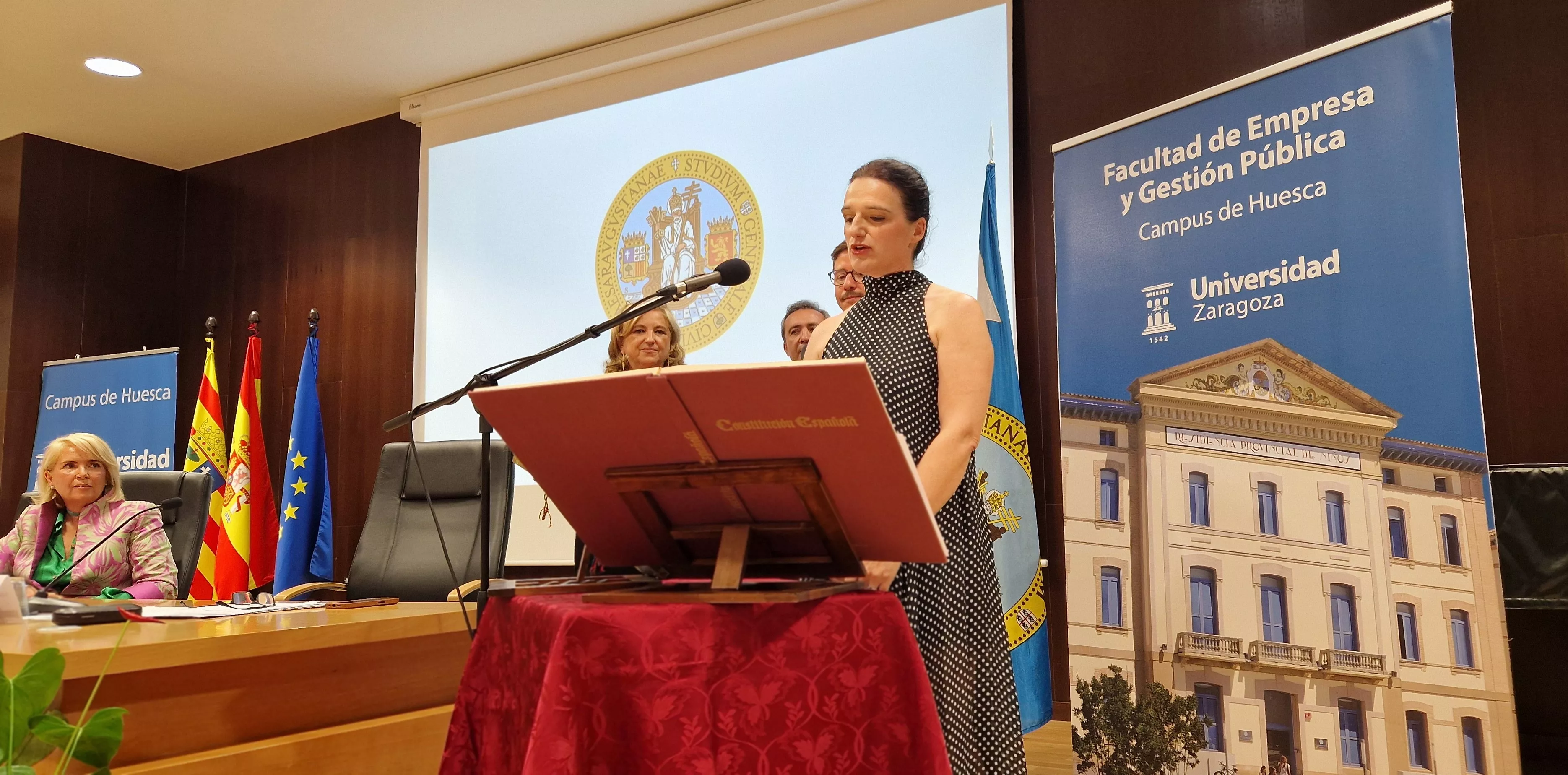 Toma de posesión del nuevo decano de la Facultad de Empresa, Carlos Orús Sanclemente. Foto Myriam Martínez