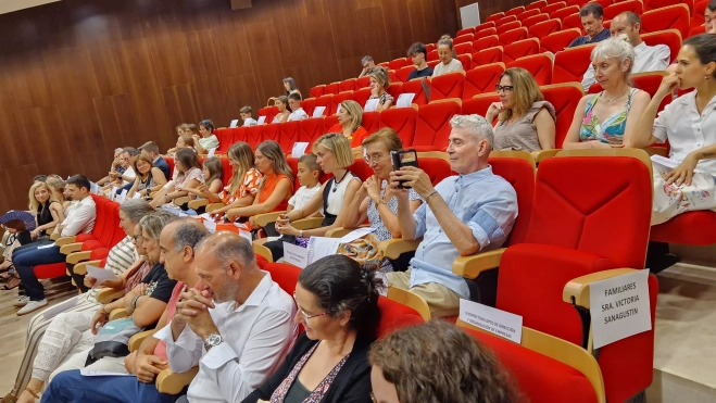 Toma de posesión del nuevo decano de la Facultad de Empresa, Carlos Orús Sanclemente. Foto Myriam Martínez