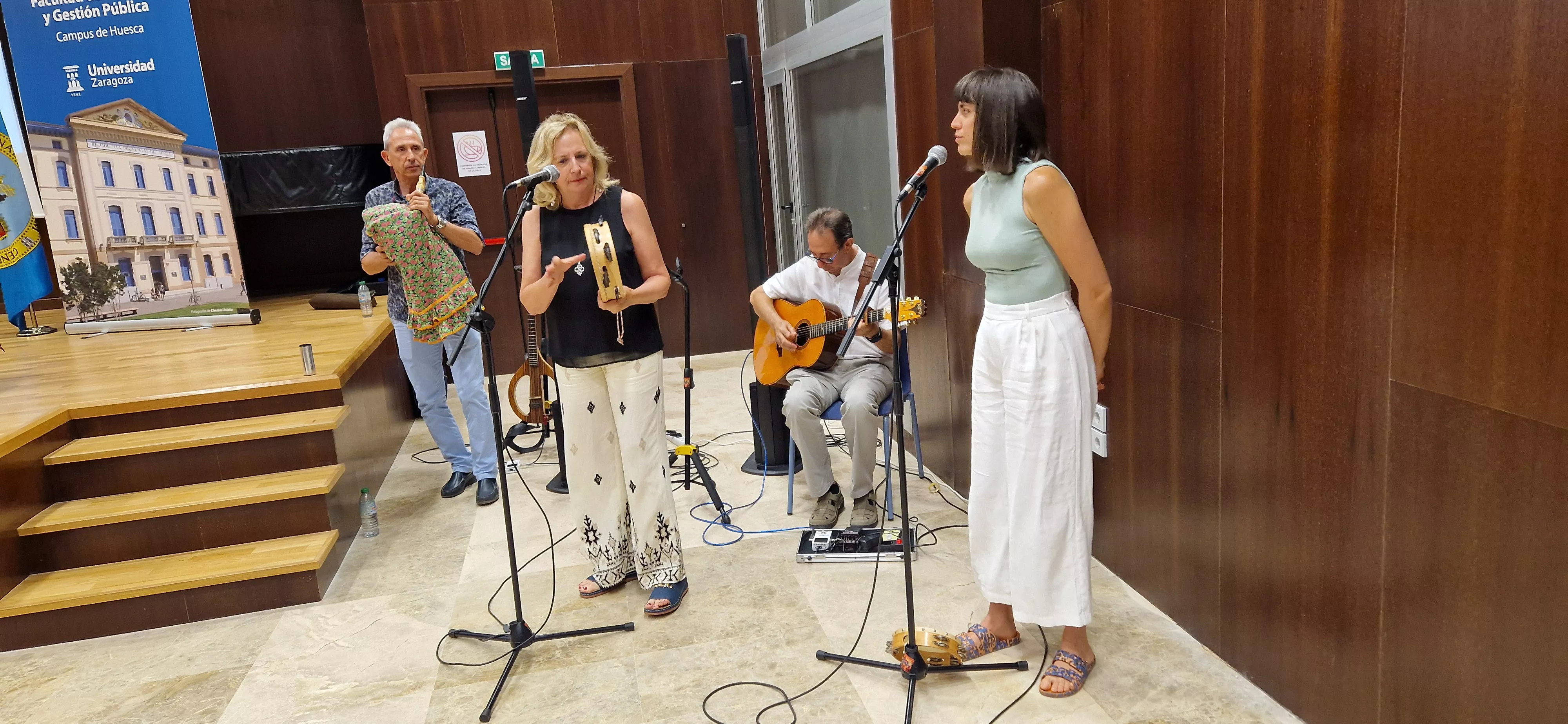 Toma de posesión del nuevo decano de la Facultad de Empresa, Carlos Orús Sanclemente. Foto Myriam Martínez