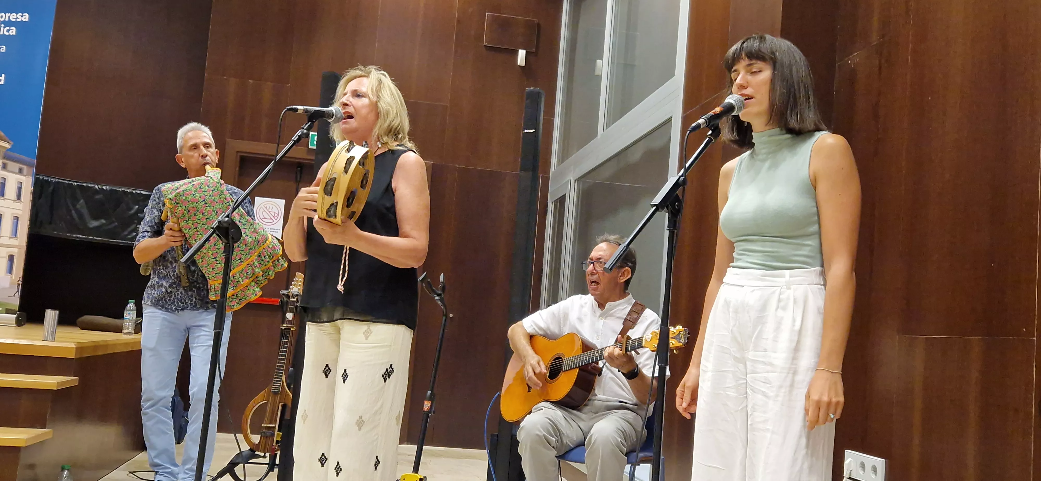 Toma de posesión del nuevo decano de la Facultad de Empresa, Carlos Orús Sanclemente. Foto Myriam Martínez