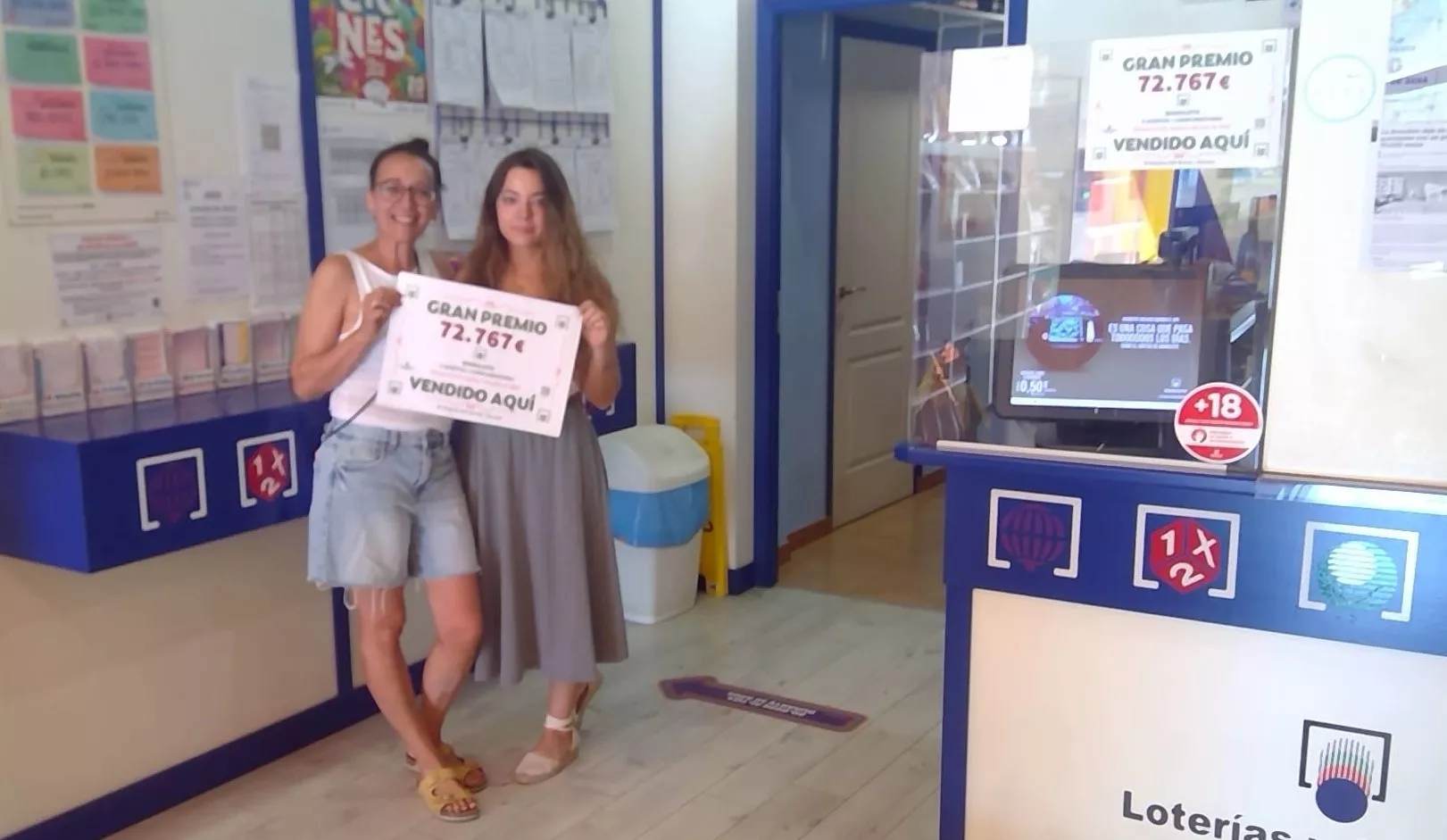 El boleto ganador ha sido sellado en el Estanco del Barrio.