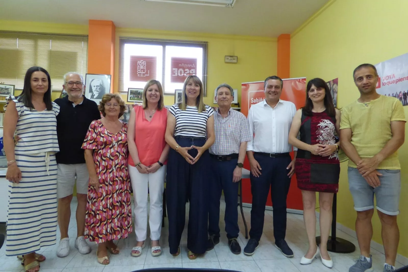 Ejecutiva Local del PSOE Sabiñánigo con Sabés y Casaus.