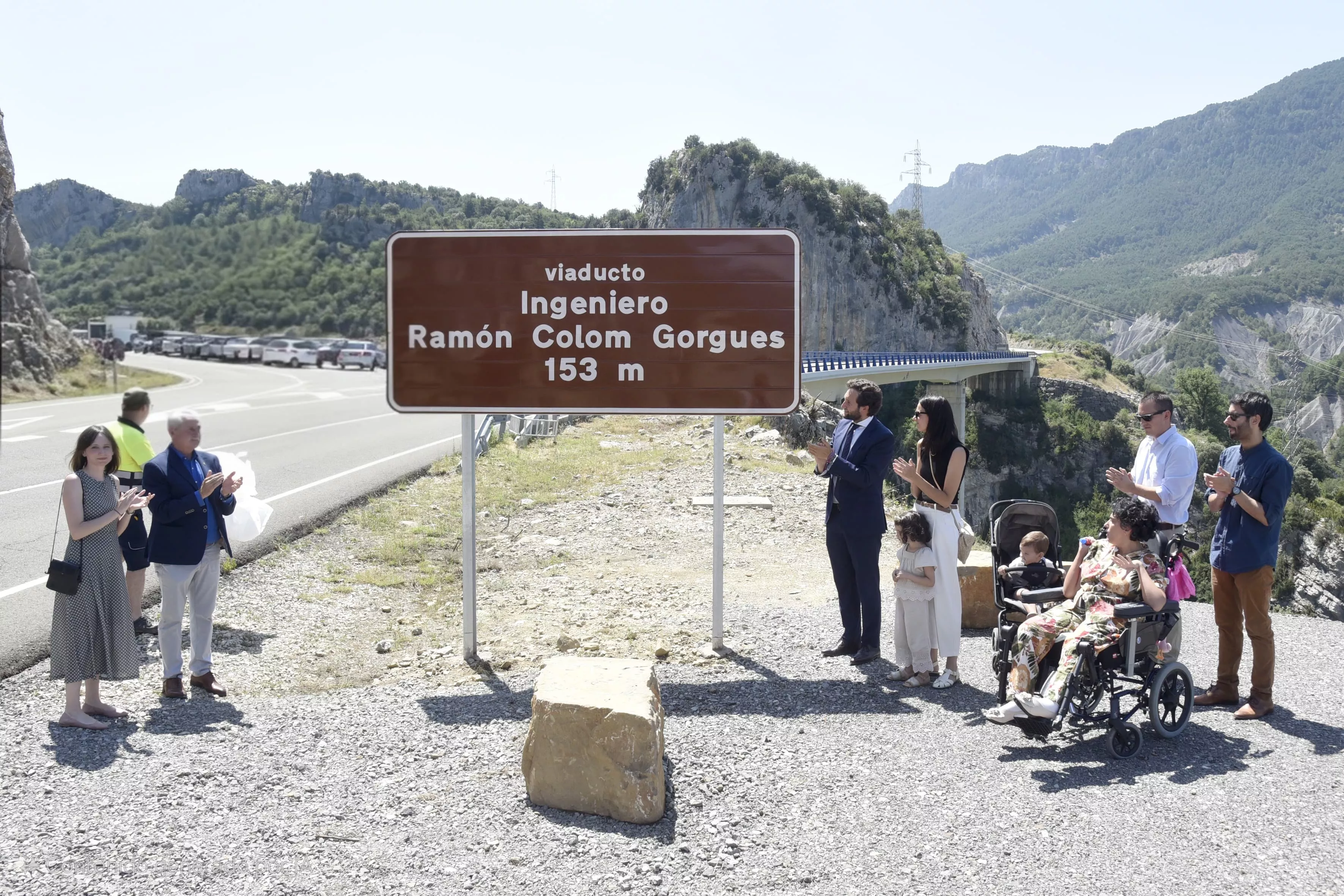Ramón Colom da nombre al viaducto de Egea en un homenaje cargado de emoción y gratitud.