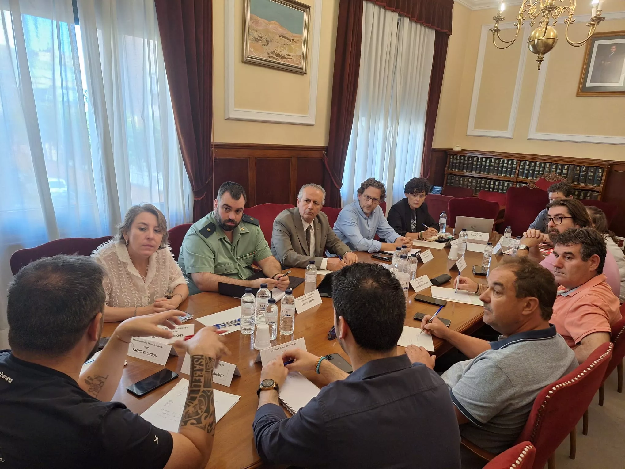 Reunión por la campaña de la fruta en la Subdelegación del Gobierno en Huesca. Reunión por la campaña de la fruta en la Subdelegación del Gobierno en Huesca.