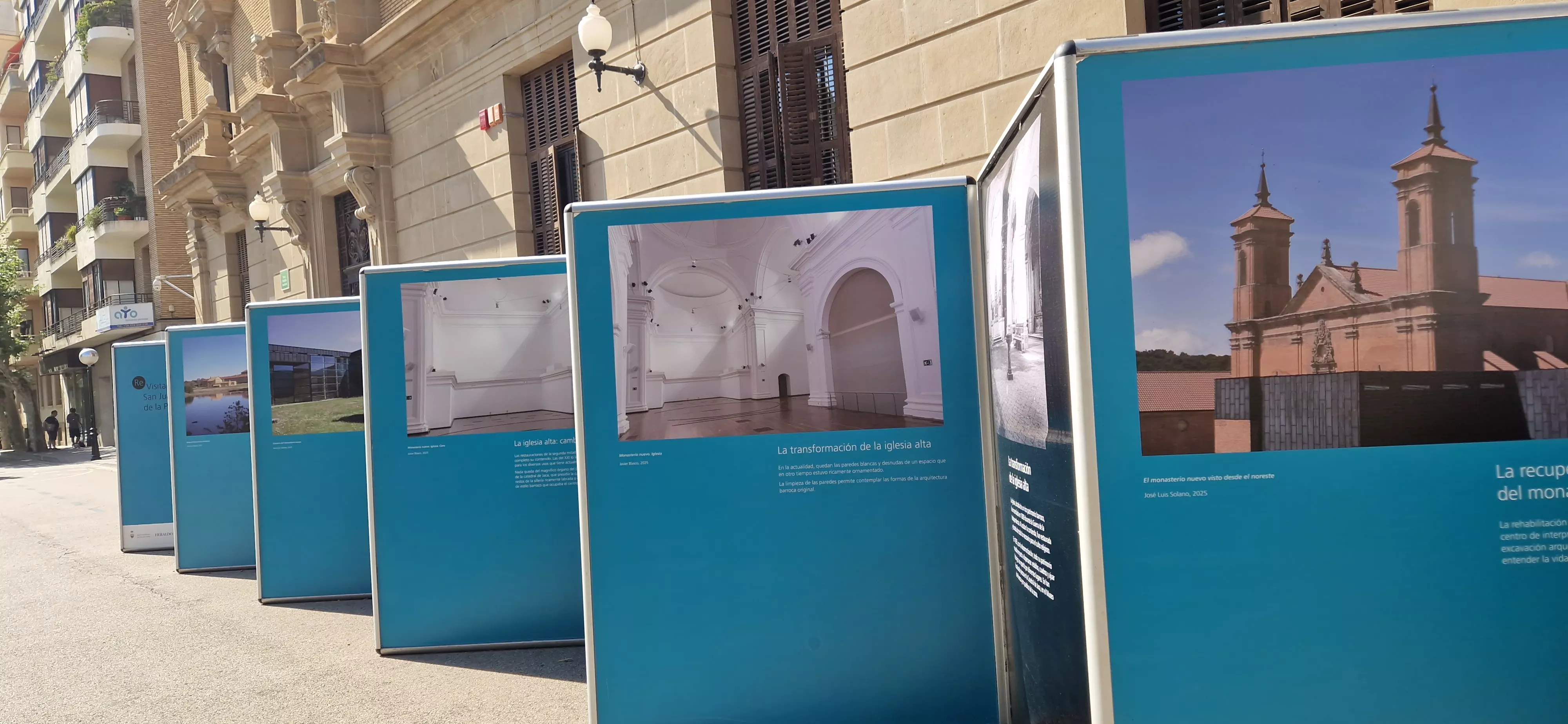 Exposición “Un paseo por la historia con José Luis Solano” en Huesca. Foto Myriam Martínez