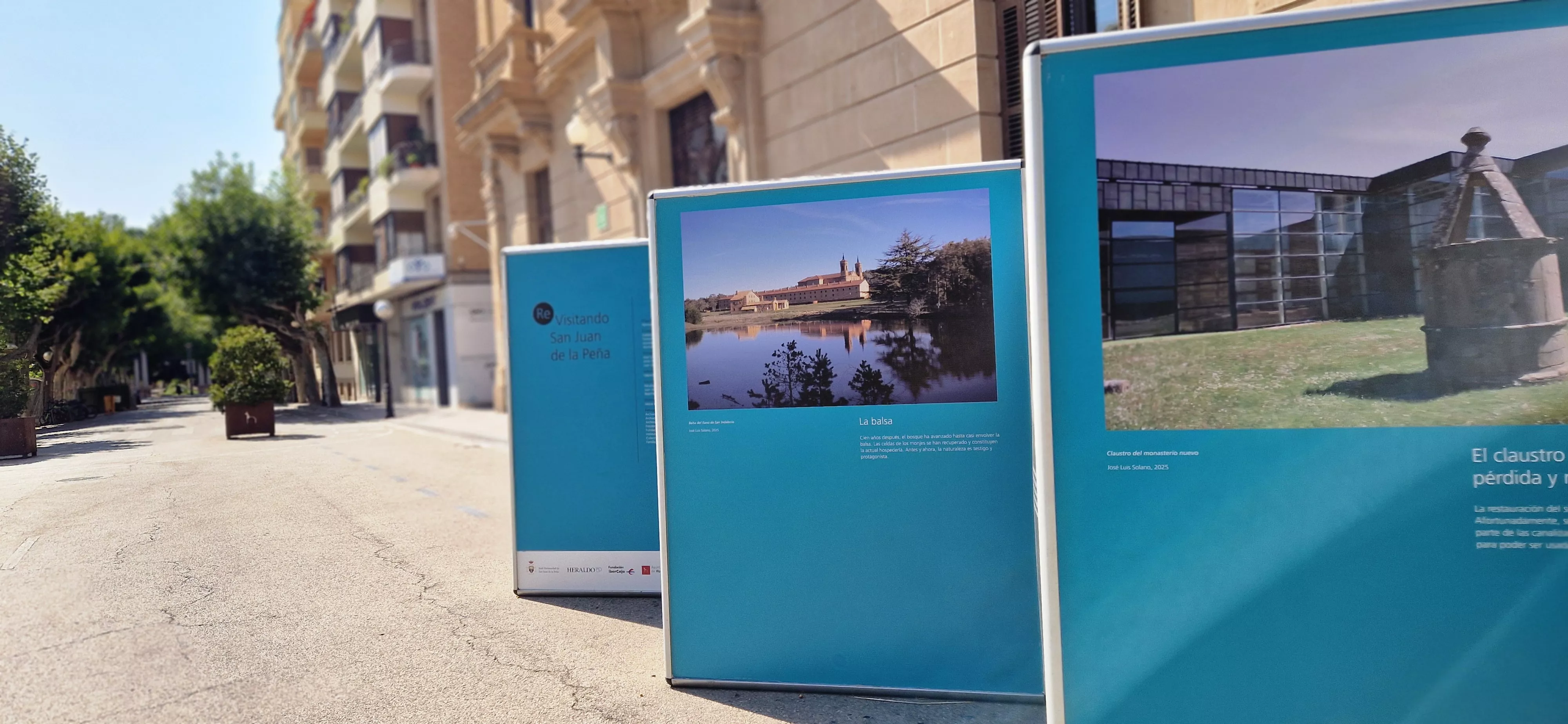 Exposición “Un paseo por la historia con José Luis Solano” en Huesca. Foto Myriam Martínez