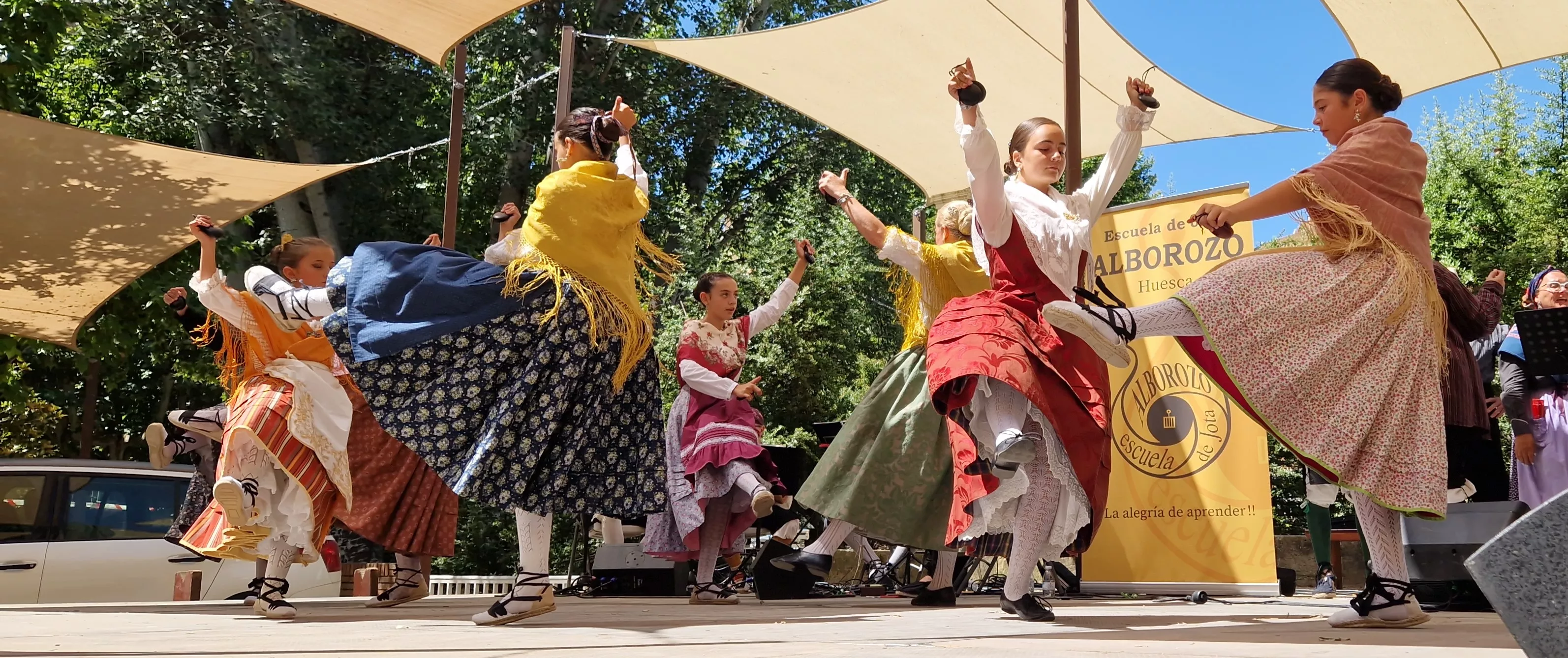 Gala fin de curso de la Escuela de Folclore Alborozo. Foto Myriam Martínez
