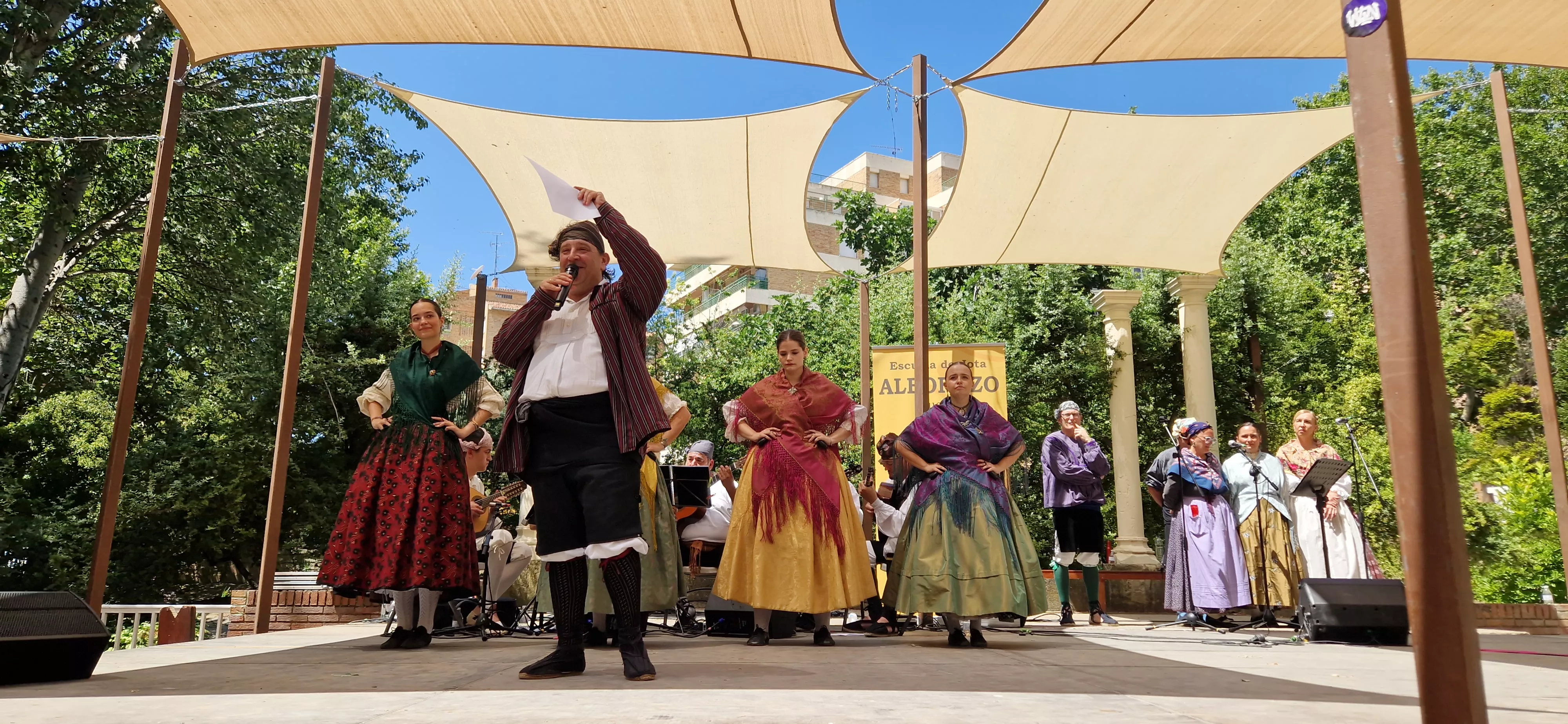 Gala fin de curso de la Escuela de Folclore Alborozo. Foto Myriam Martínez