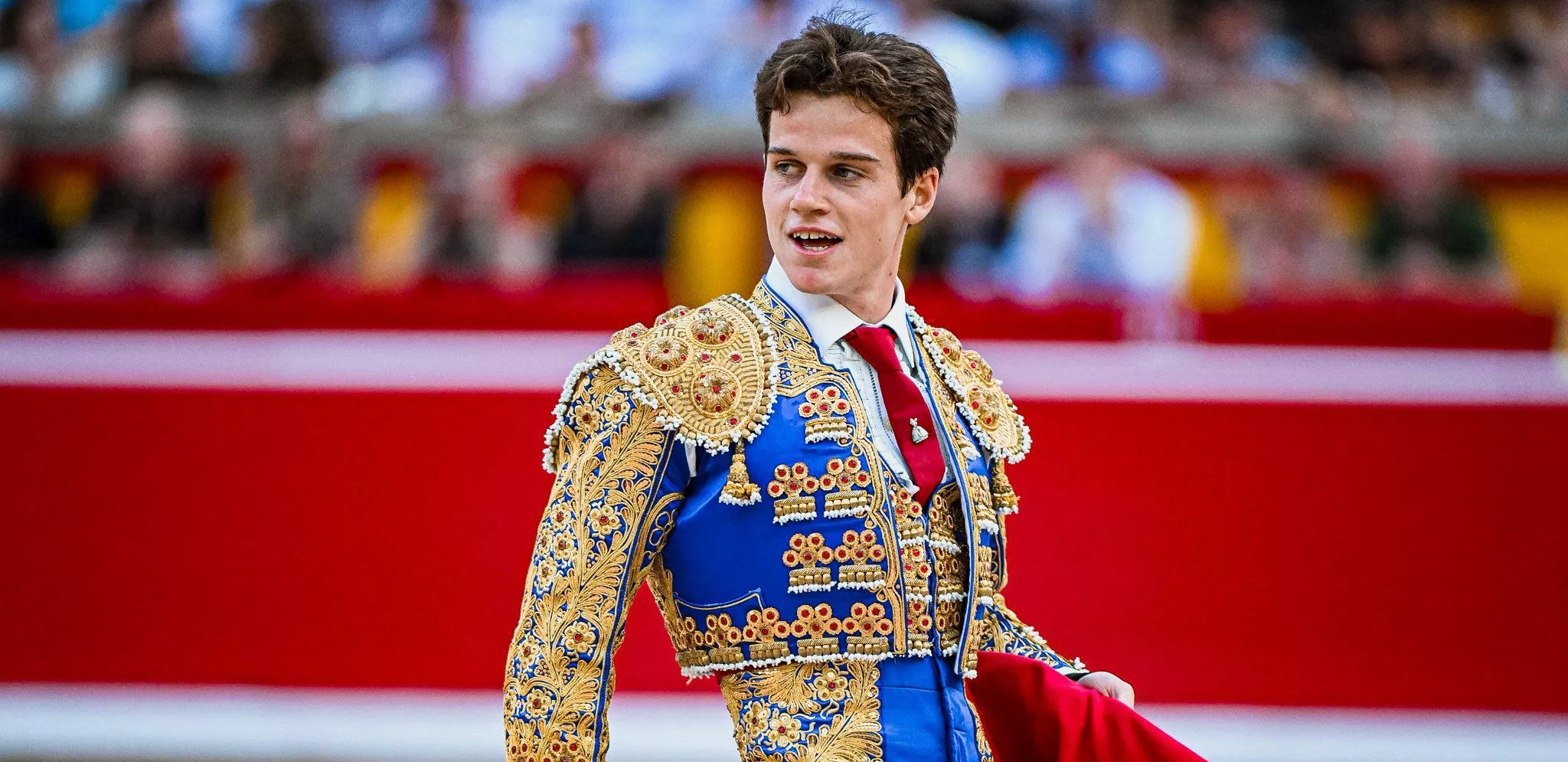 Bruno Martínez (ET Oscense) muestra sus ganas en su debut como novillero con picadores en Pamplona