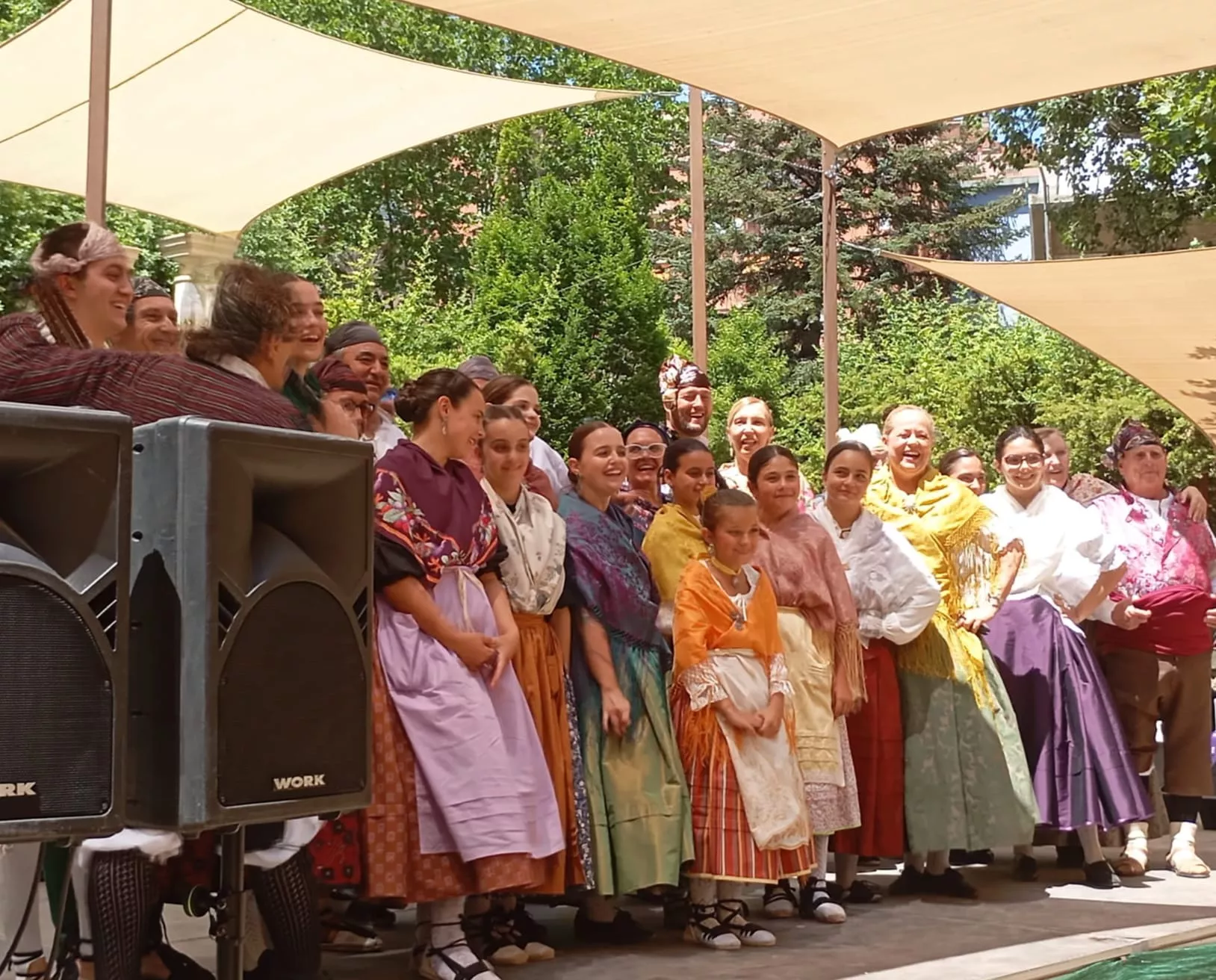 Gala fin de curso de la Escuela de Folclore Alborozo. 