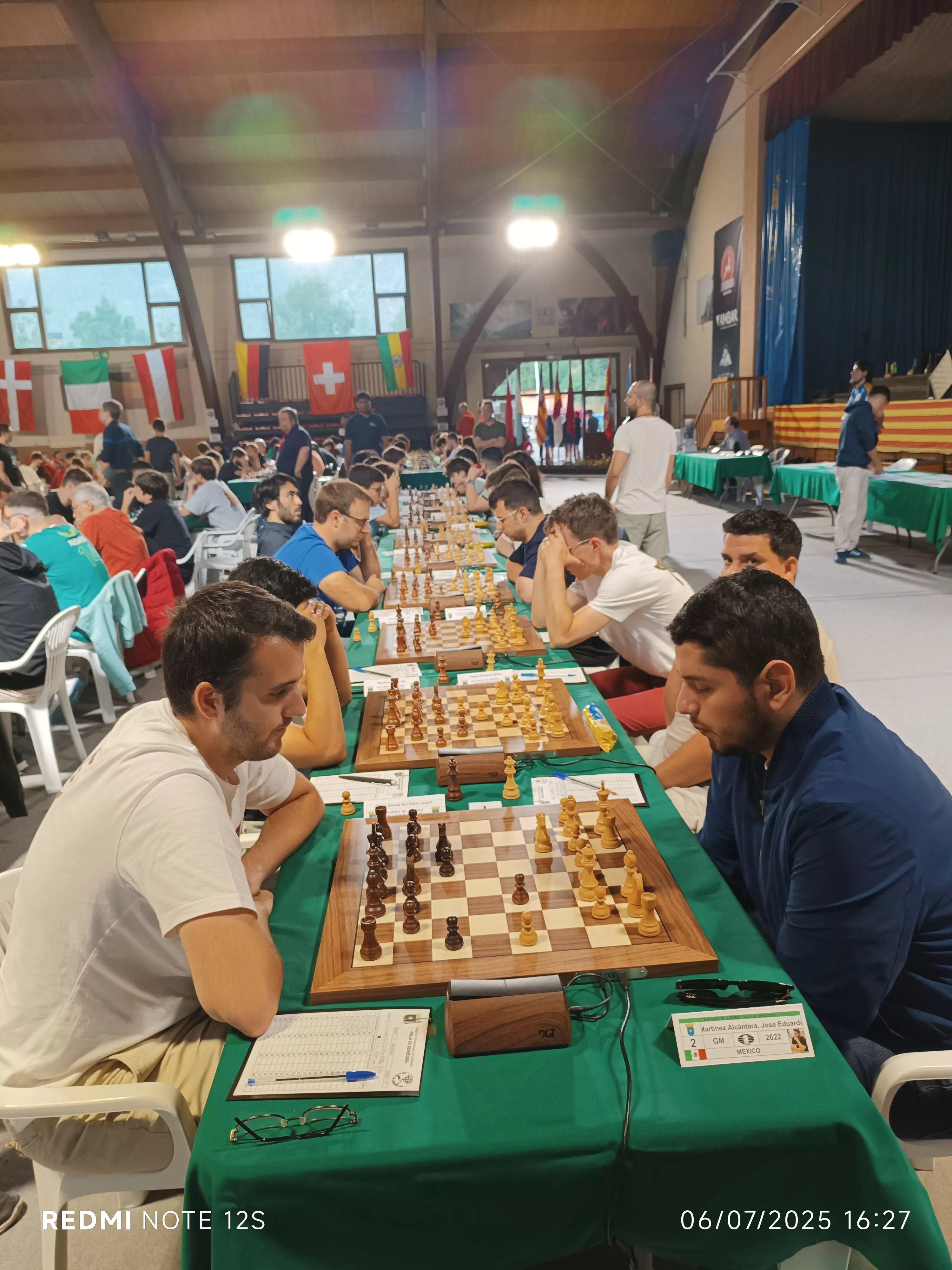 Imagen de los primeros tableros, donde se están dando sorpresas.