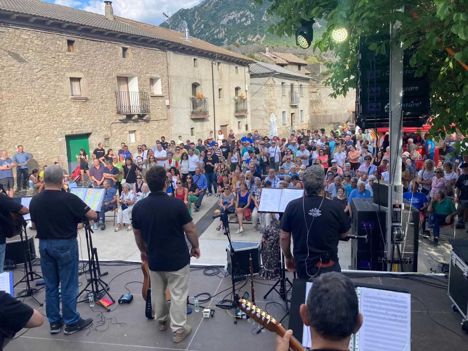La Ronda de Boltaña en Bentué de Rasal.