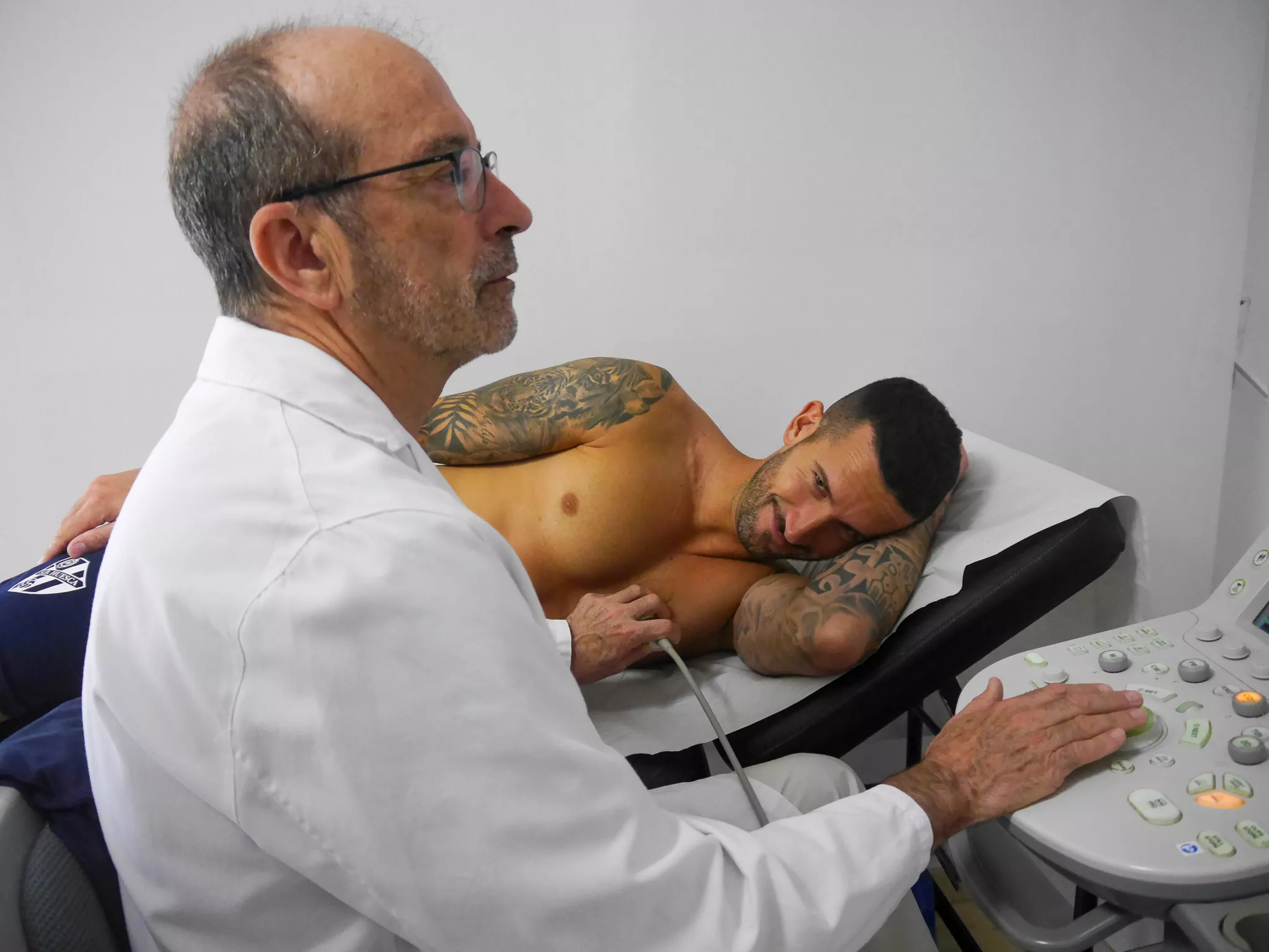 Reconocimiento médico de los jugadores del Huesca. Fotos SD Huesca