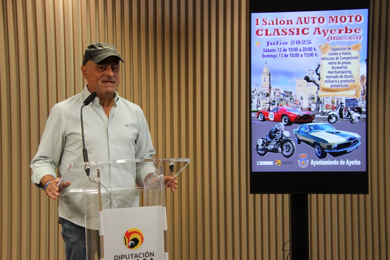 Presentación del  I Salón Auto Moto Classic de Ayerbe. Foto Carlos Neofato