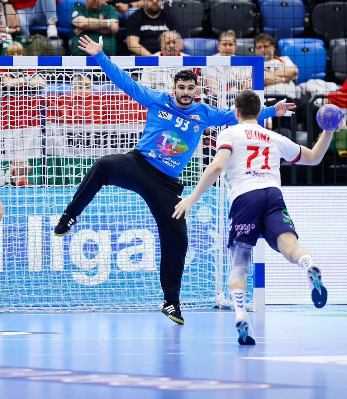 Fradj Ben Tekana, un muro para la portería de Bada Huesca