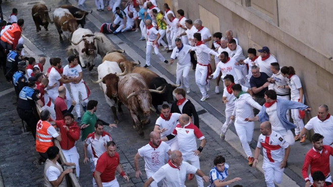 abcb0c73 33f2 49d7 bd06 ded2240903e4 abcb0c73 33f2 49d7 bd06 ded2240903e4