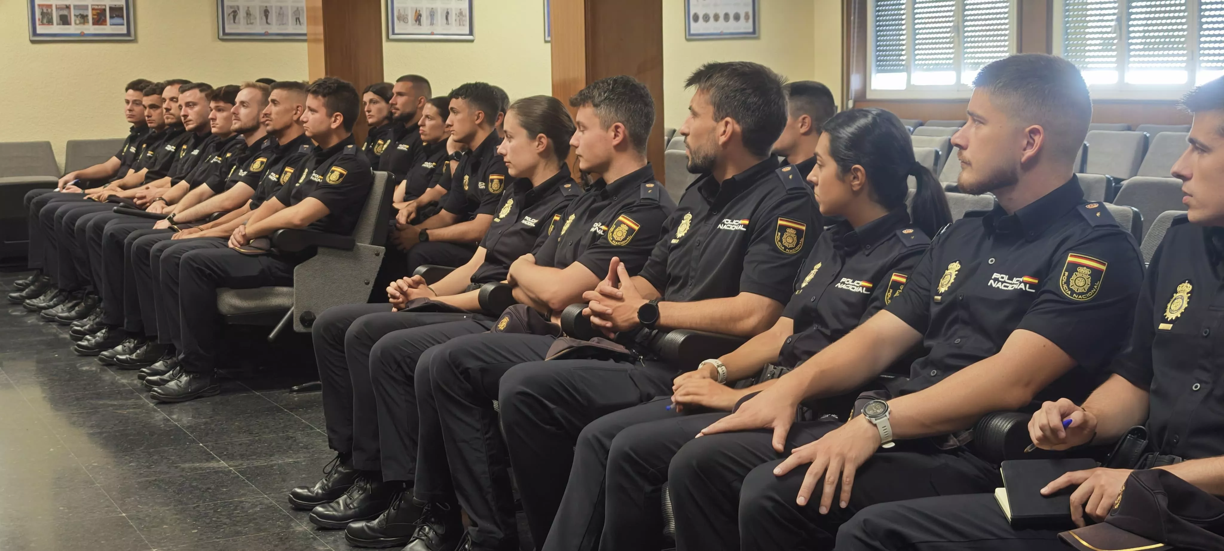 Cinco agentes en prácticas reforzarán las comisarías de Huesca y Jaca.