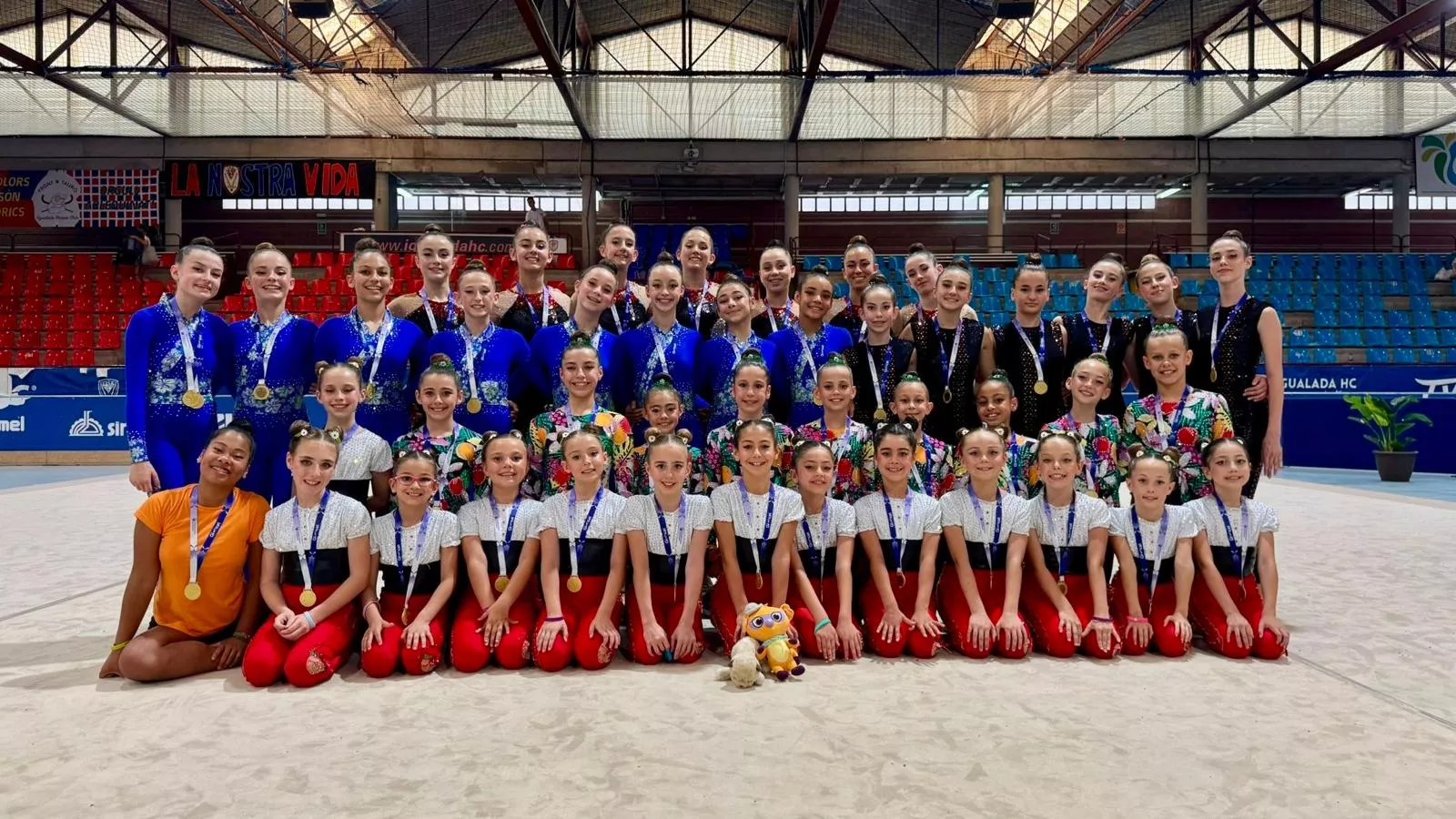 La imagen del último pleno triunfal del Club 90 en Igualada.