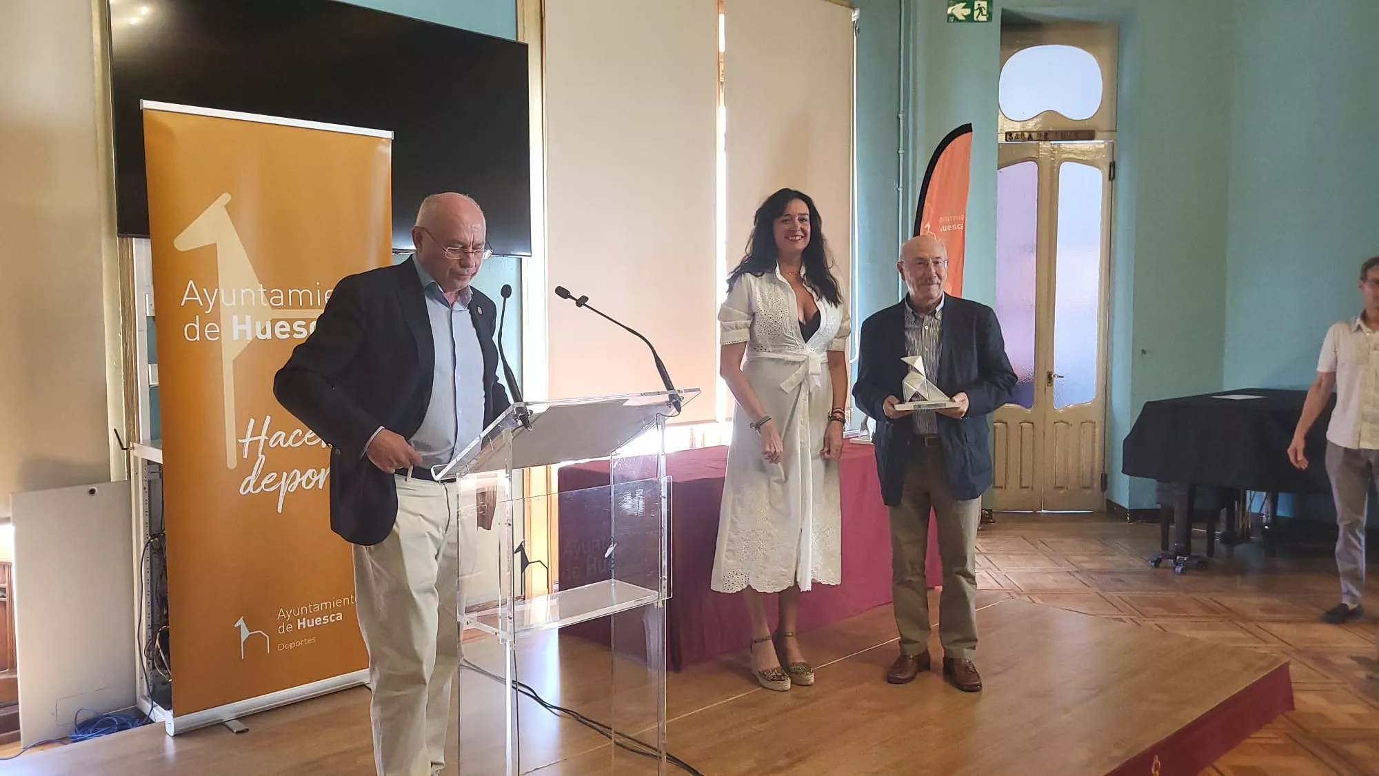 7429638a a83f 4427 8814 371a62f994be