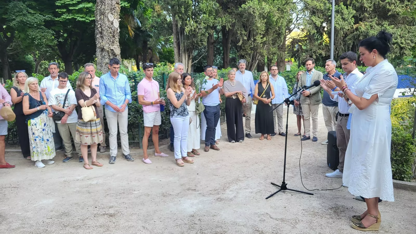 Homenaje a Miguel Ángel Blanco en la Rosaleda del Parque Miguel Servet de Huesca