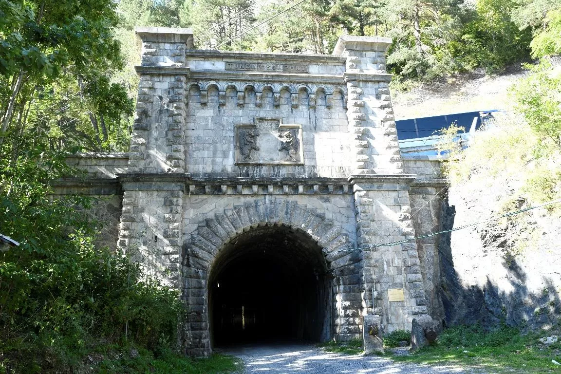 Túnel ferroviario del Somport.