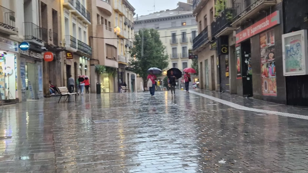 Protección Civil pide extremar la precaución ante las intensas lluvias y tormentas. Protección Civil pide extremar la precaución ante las intensas lluvias y tormentas.