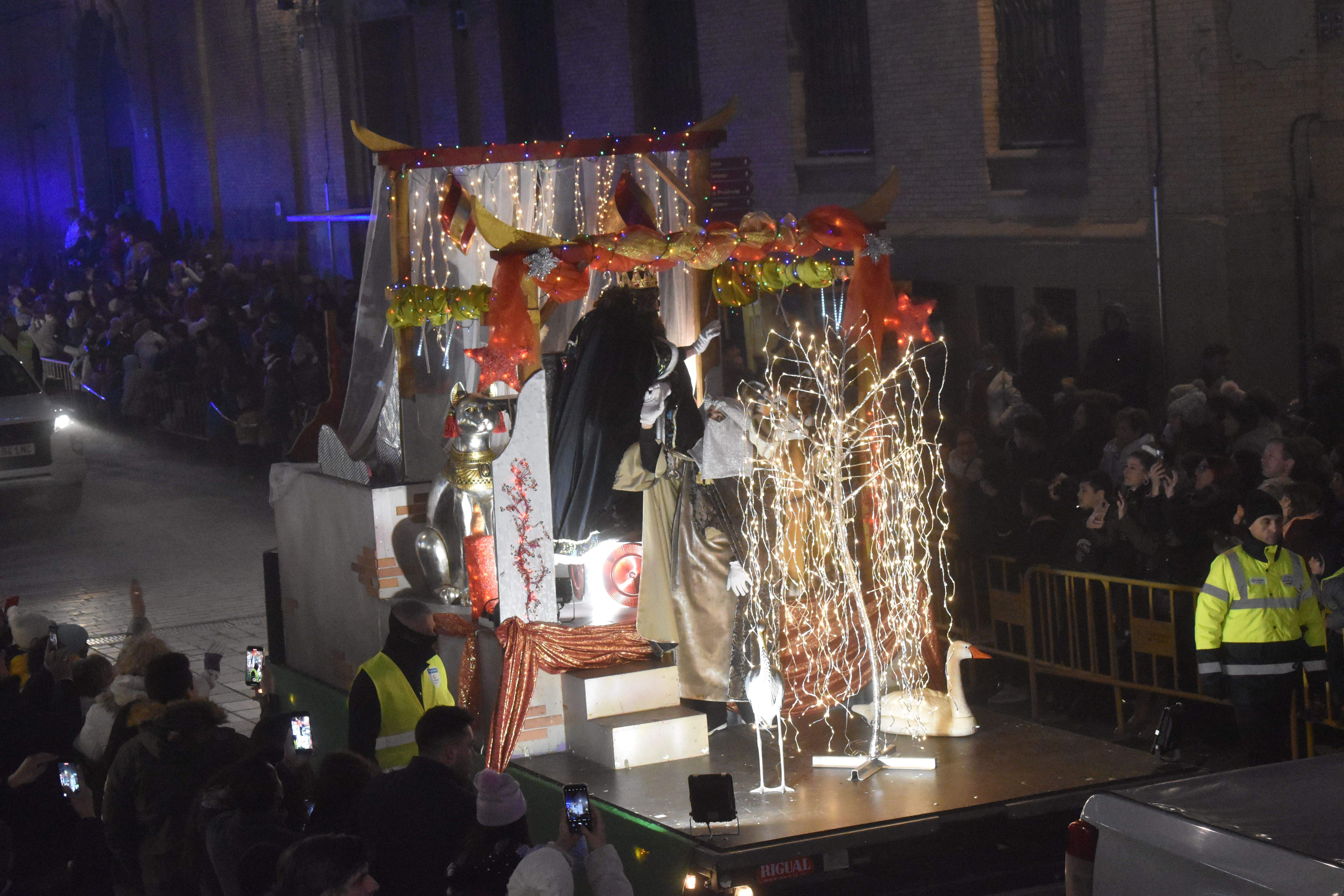 Cabalgata de los Reyes Magos de Oriente en Huesca. Foto Carlos Jalle.