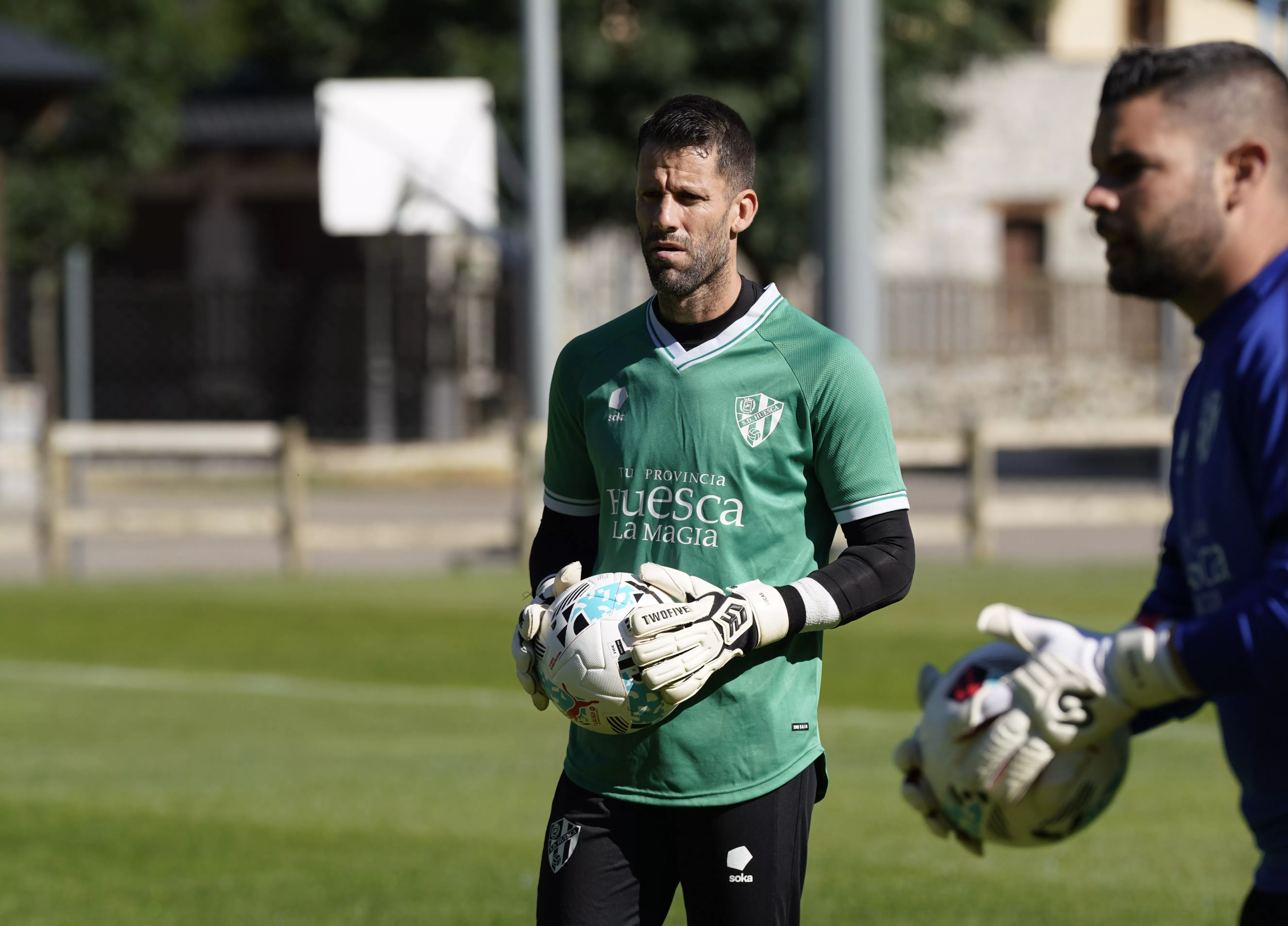 Dani Jiménez con Adrián Mallén en el entrenamiento. Foto Dani Vidal