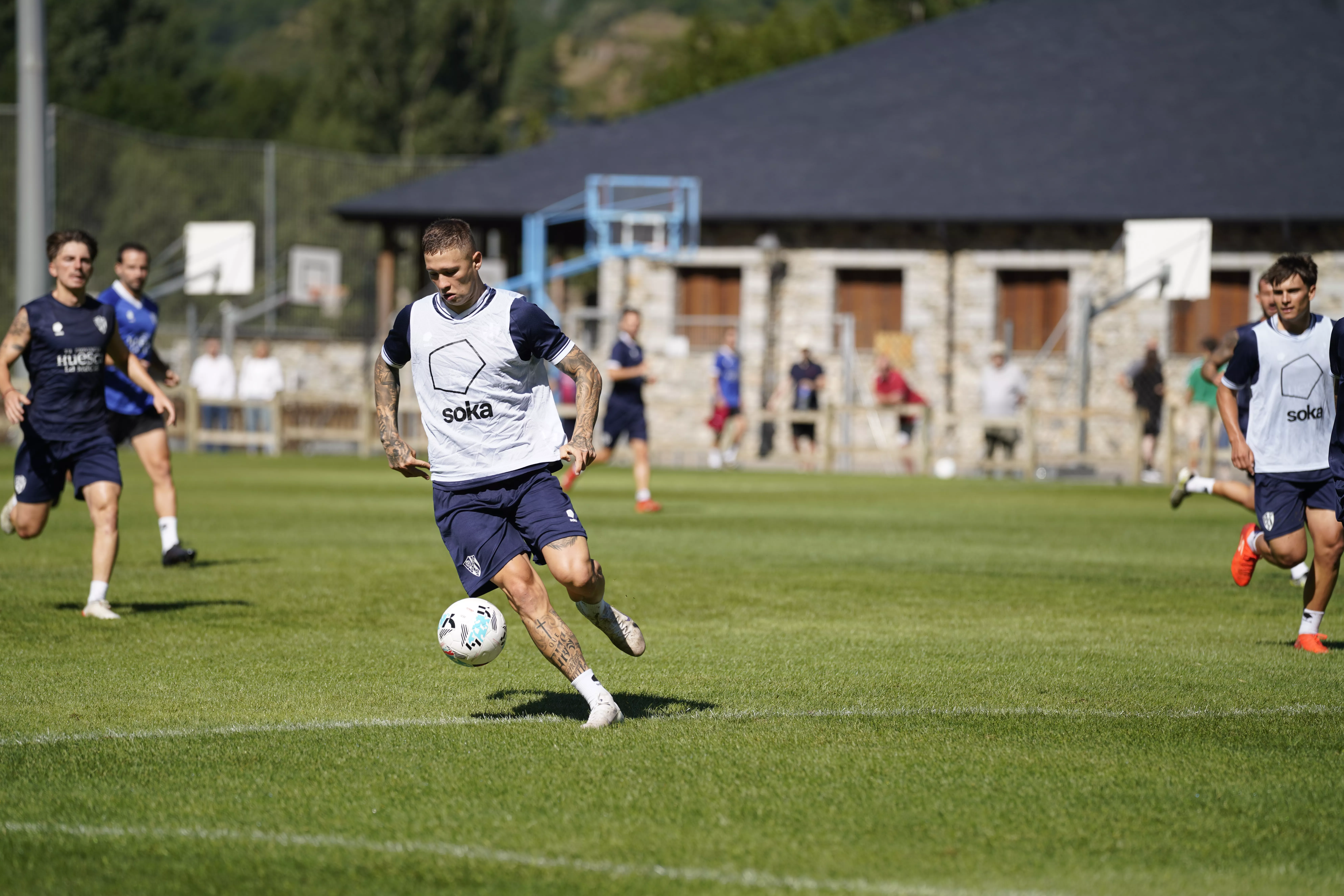 Entrenamiento del Huesca en Benasque el domingo. Foto Dani Vidal