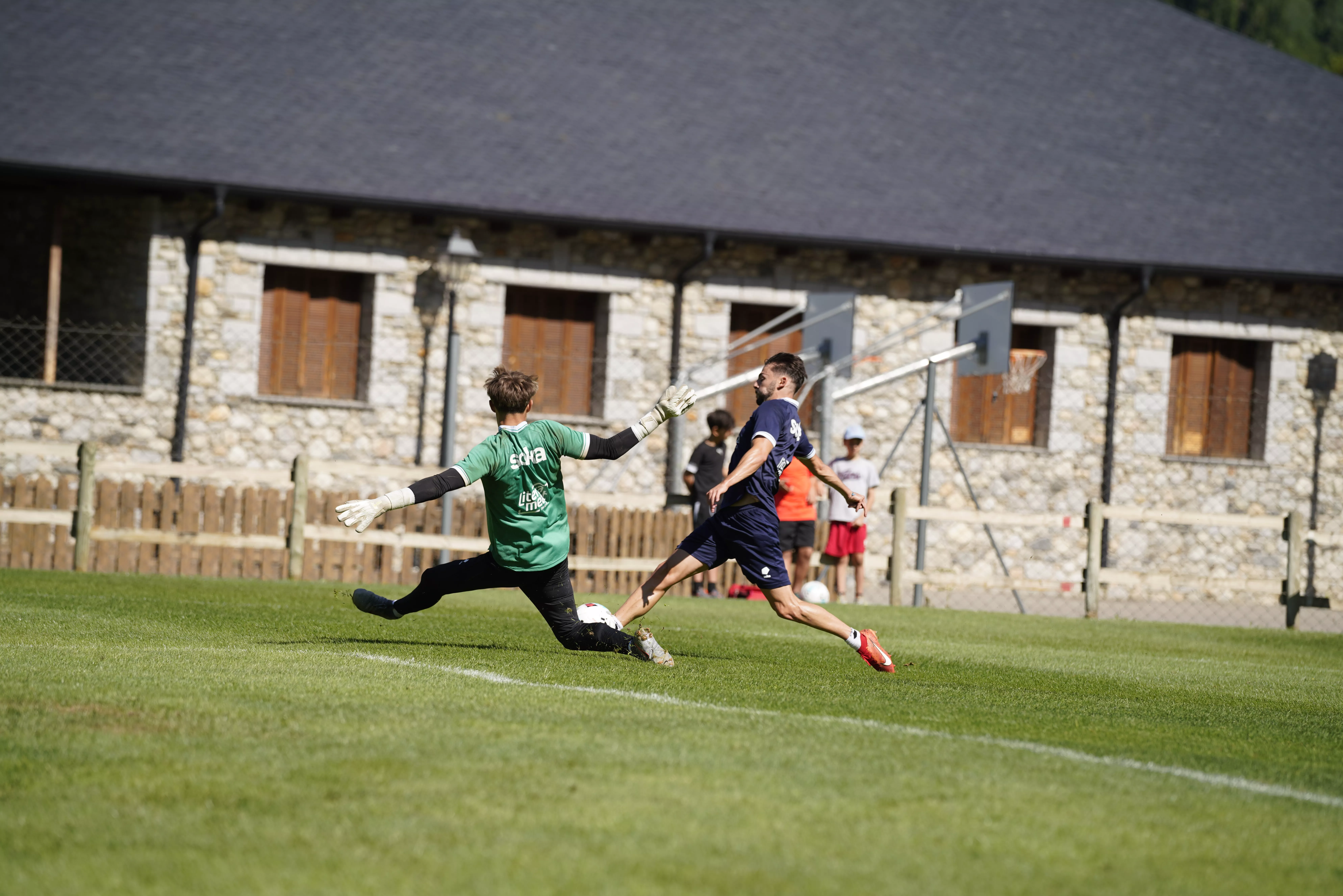 Entrenamiento del Huesca en Benasque el domingo. Foto Dani Vidal