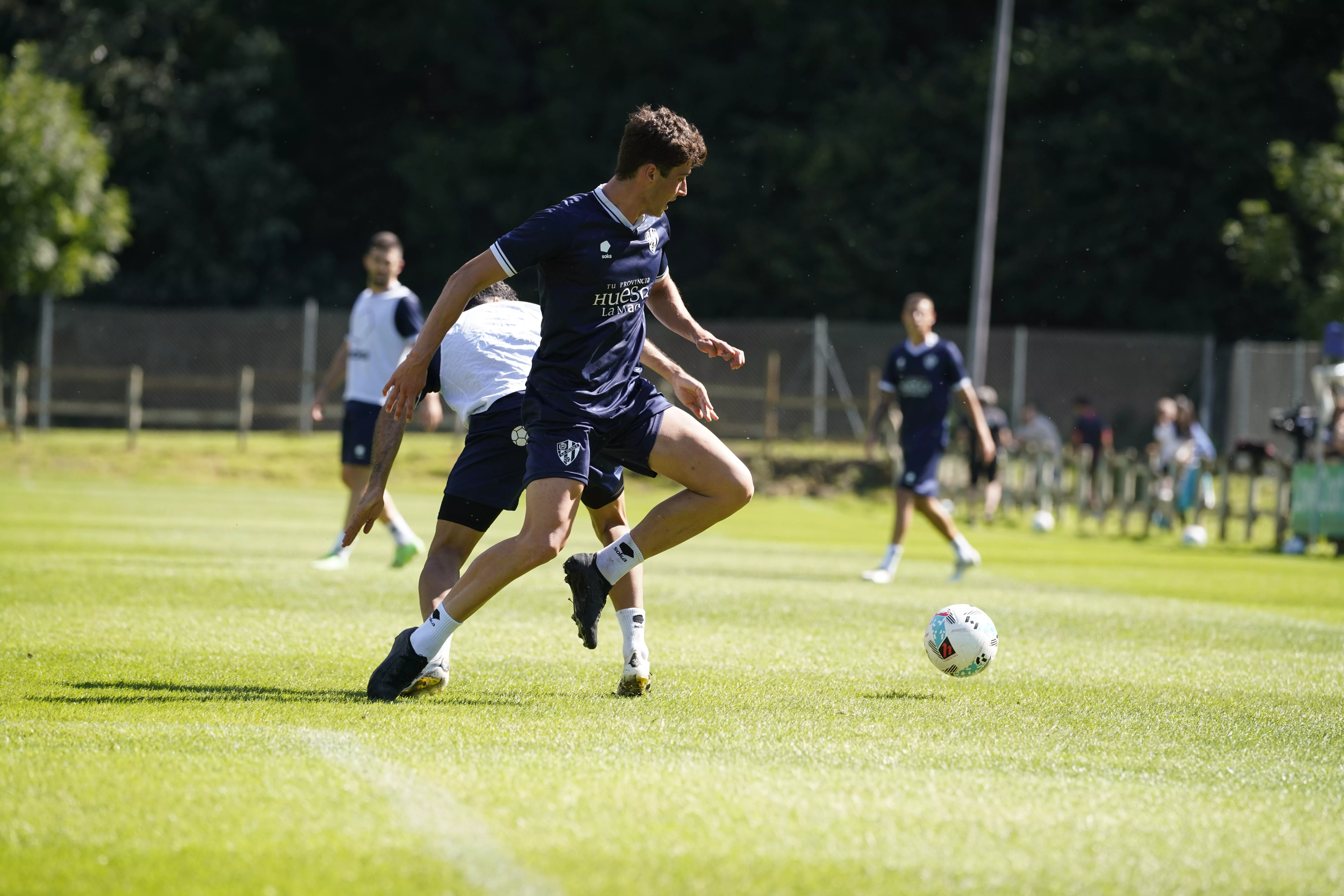 Entrenamiento del Huesca en Benasque el domingo. Foto Dani Vidal