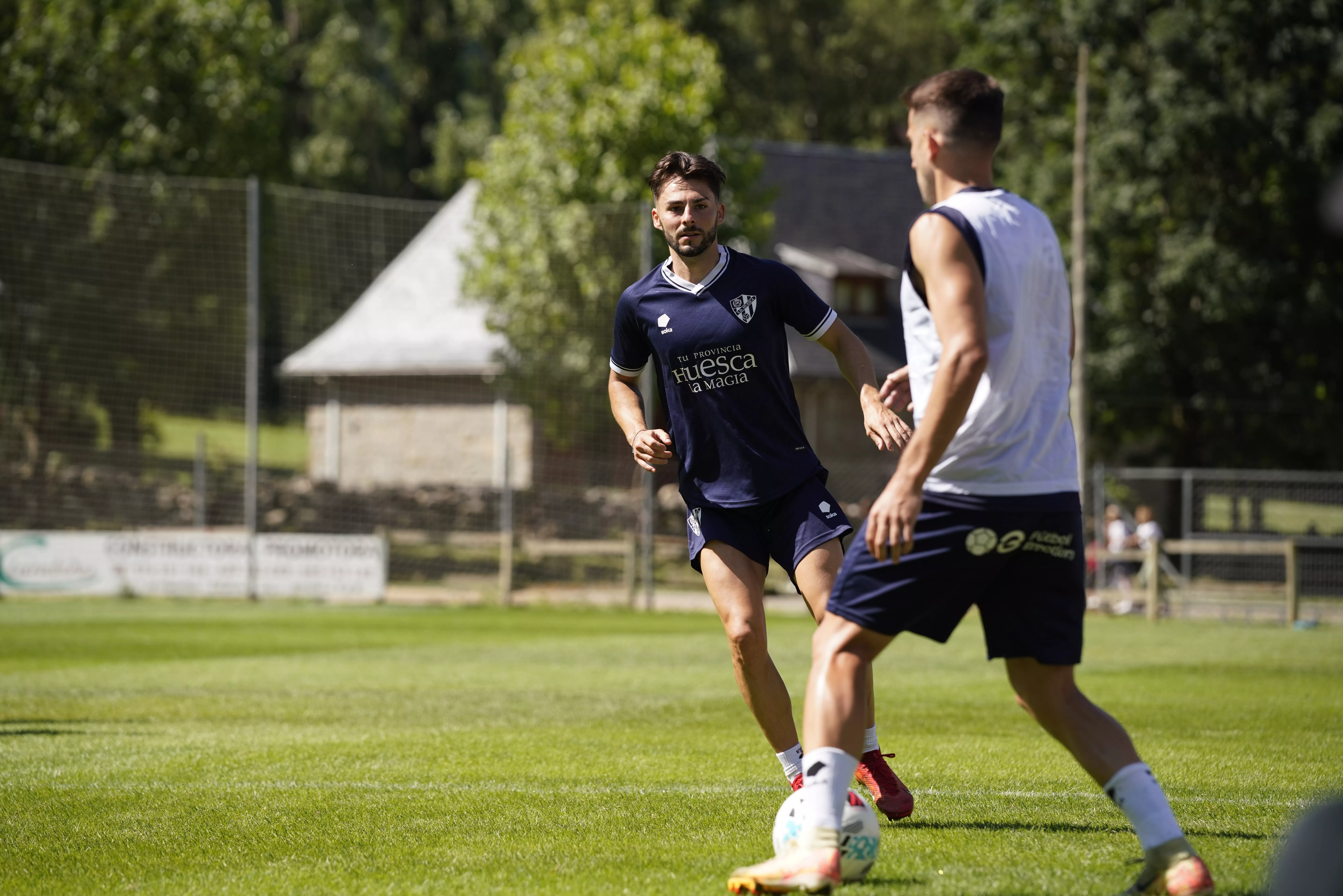 Entrenamiento del Huesca en Benasque el domingo. Foto Dani Vidal