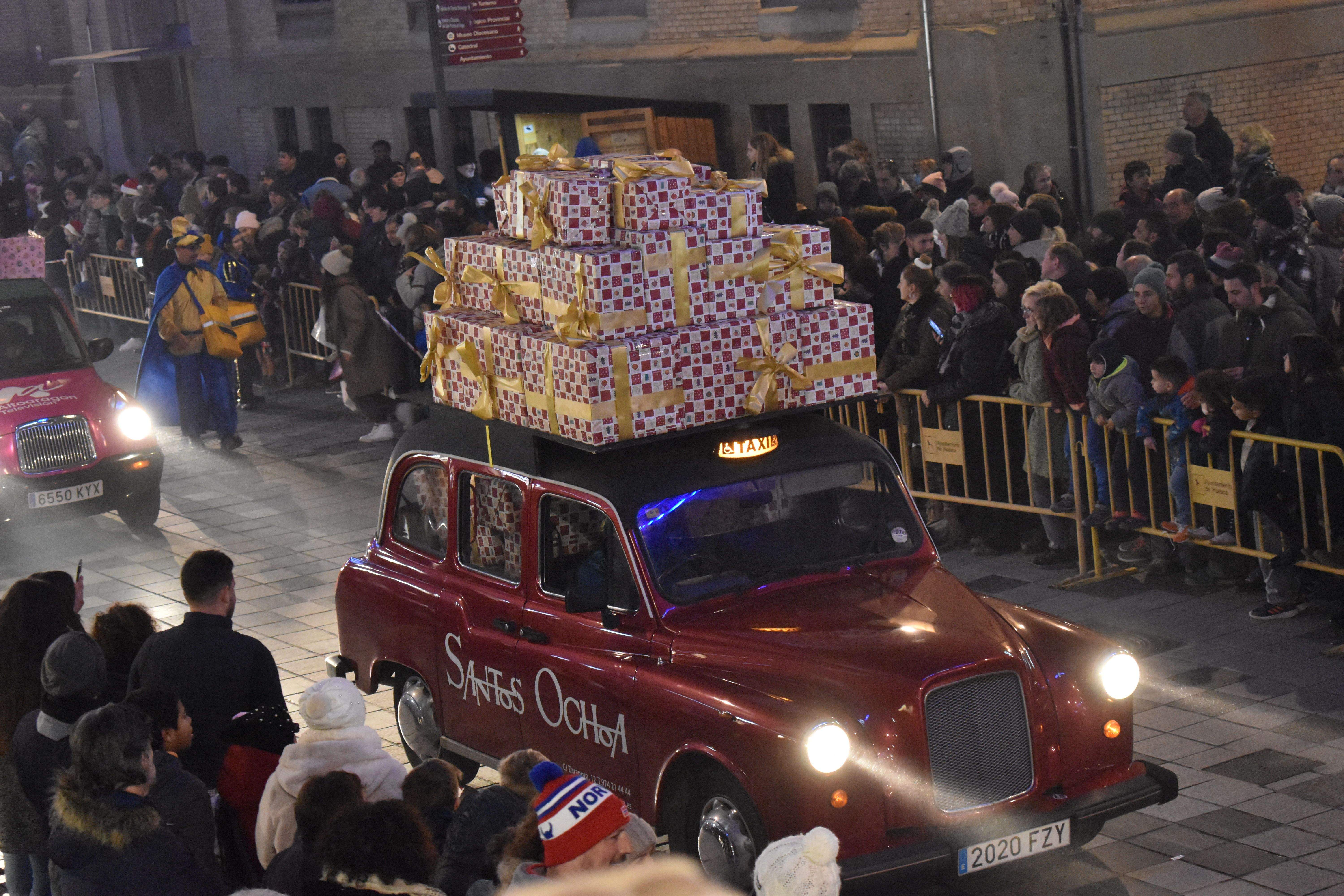 Cabalgata de los Reyes Magos de Oriente en Huesca. Foto Carlos Jalle.