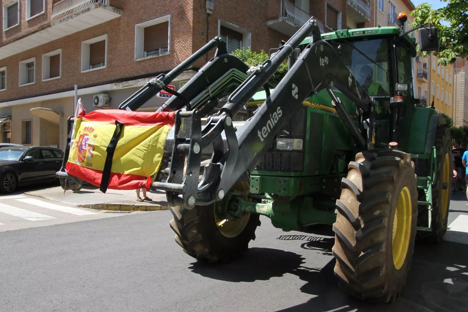Concentración de Hega en homenaje a David Lafoz. Foto Carlos Neofato