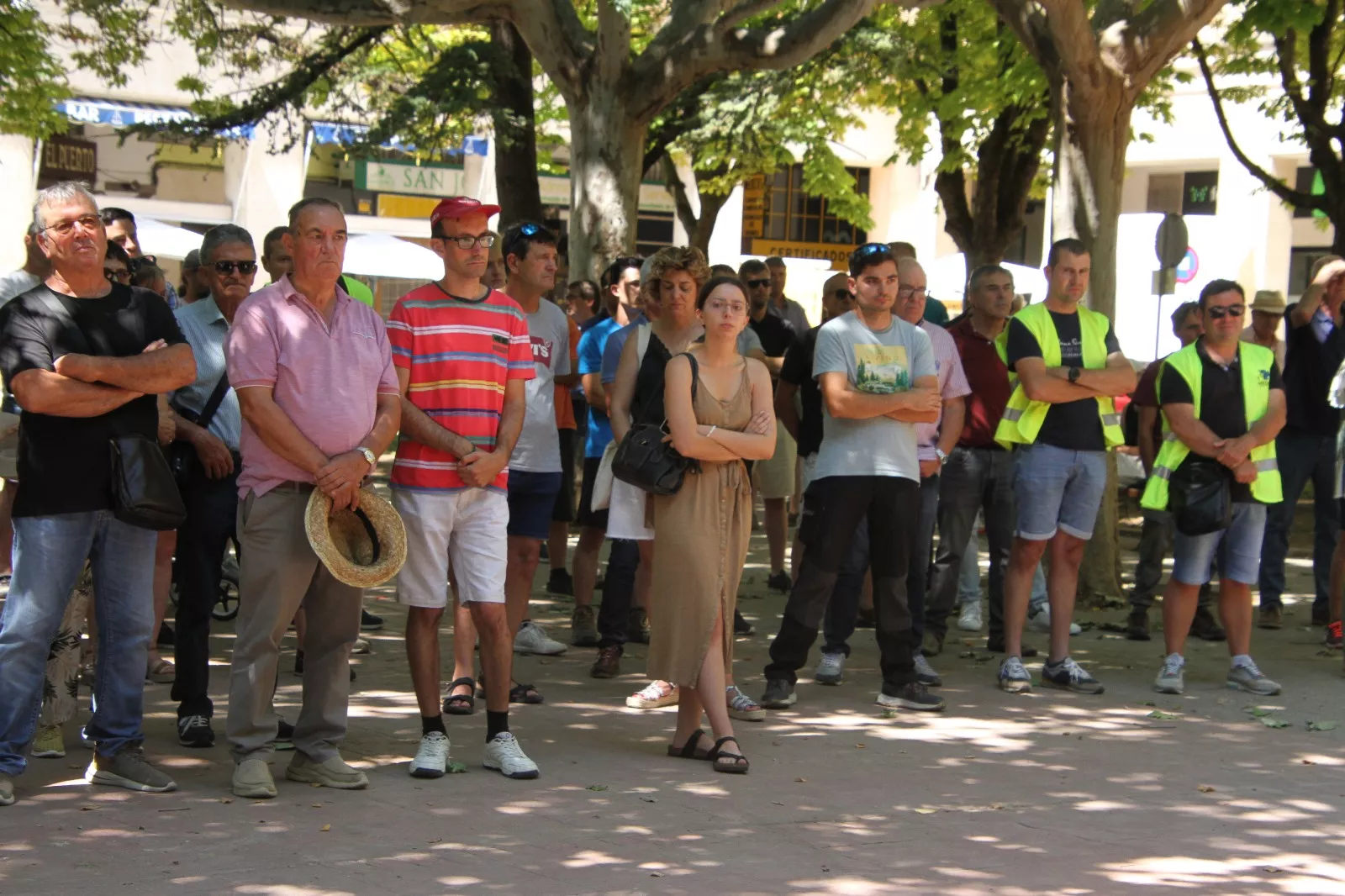 Concentración de Hega en homenaje a David Lafoz. Foto Carlos Neofato