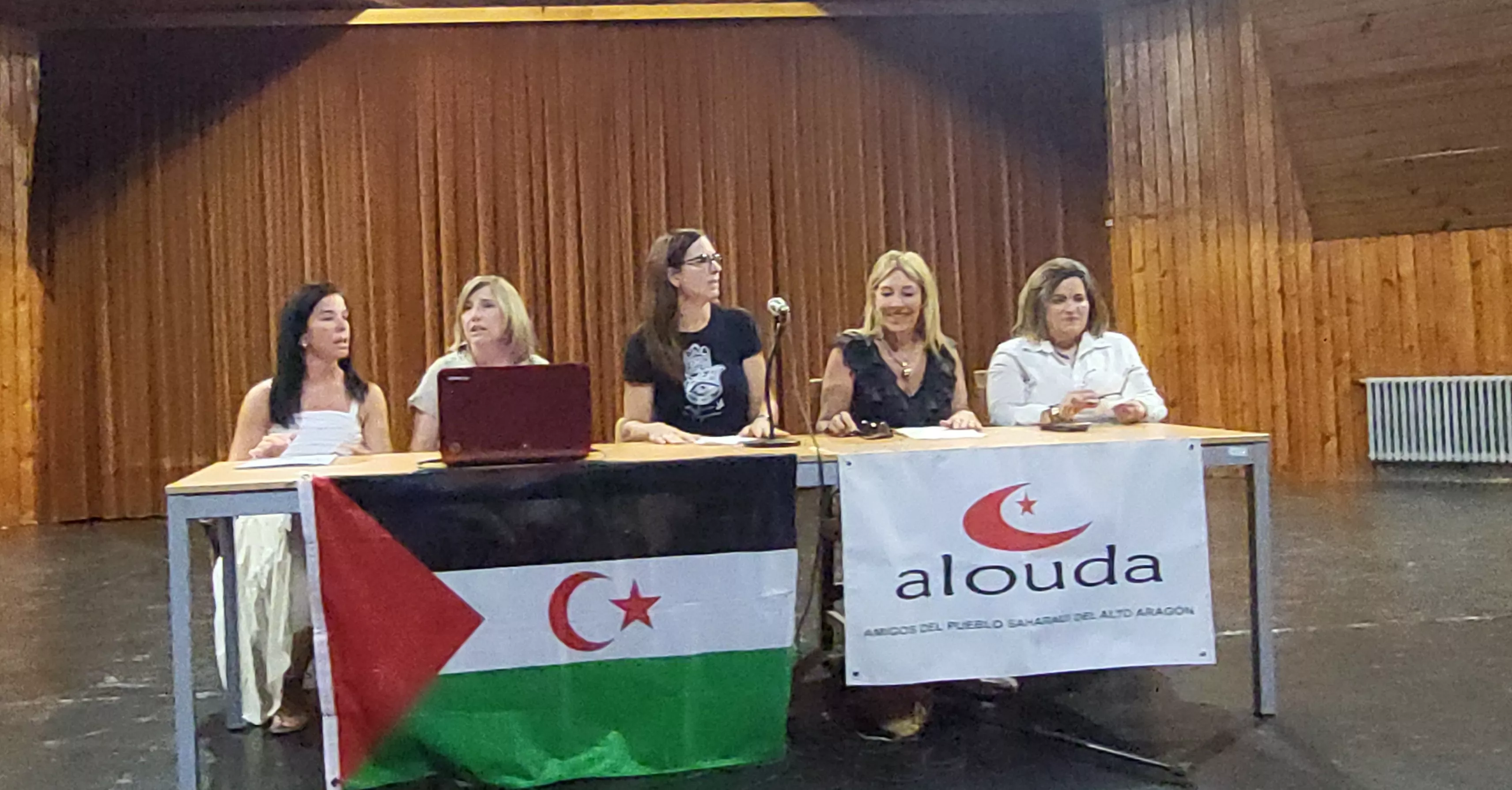 Recepción de los 41 niños y niñas saharauis del programa Vacaciones en paz de Alouda. Foto Mercedes Manterola