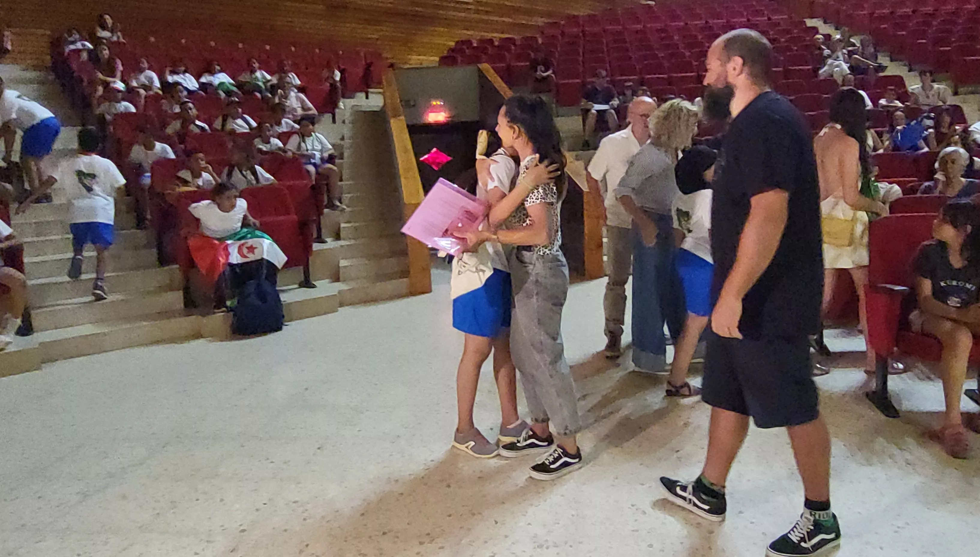 Recepción de los 41 niños y niñas saharauis del programa Vacaciones en paz de Alouda. Foto Mercedes Manterola
