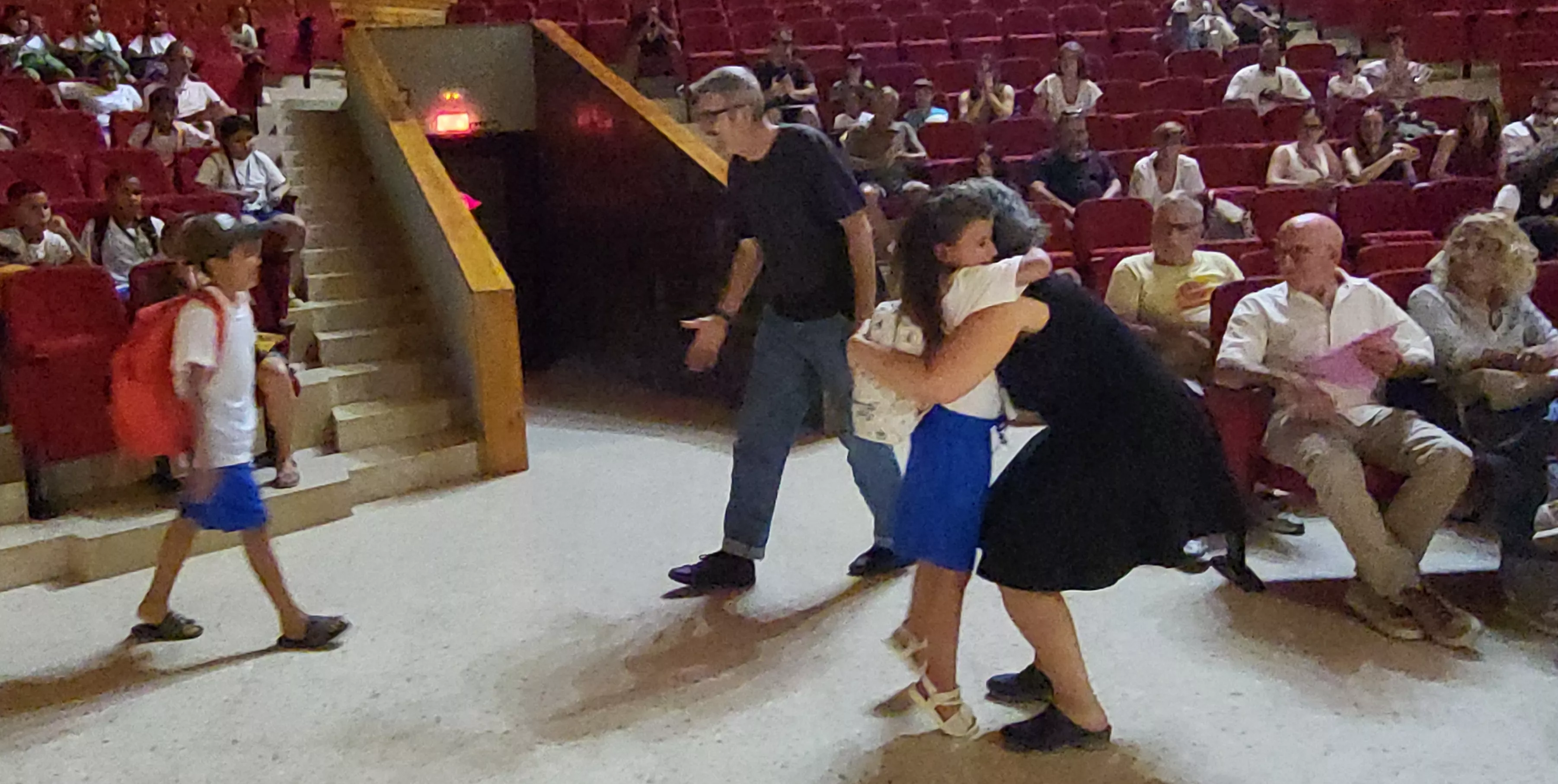 Recepción de los 41 niños y niñas saharauis del programa Vacaciones en paz de Alouda. Foto Mercedes Manterola