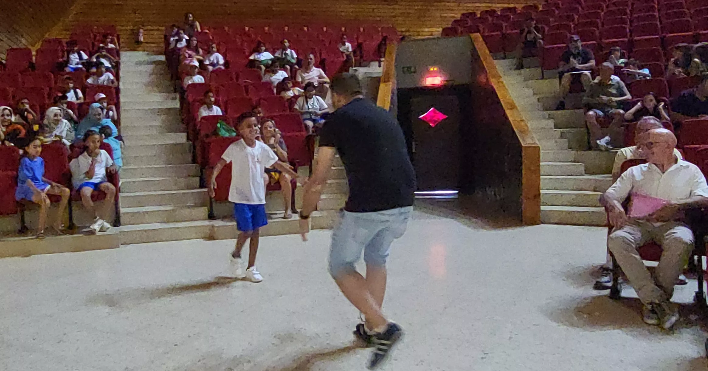 Recepción de los 41 niños y niñas saharauis del programa Vacaciones en paz de Alouda. Foto Mercedes Manterola